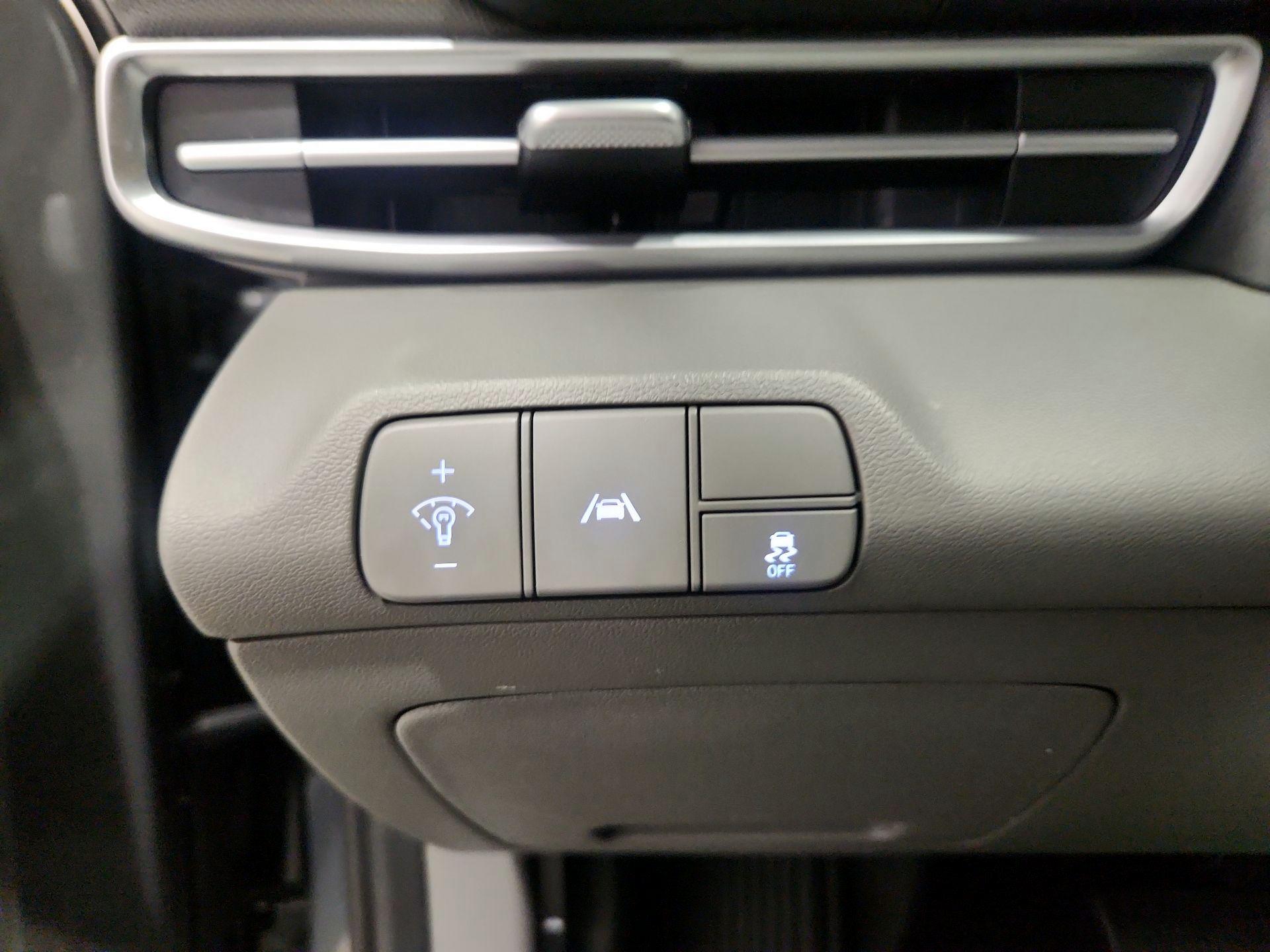 Thumbnail: 2023 Hyundai Elantra - 13