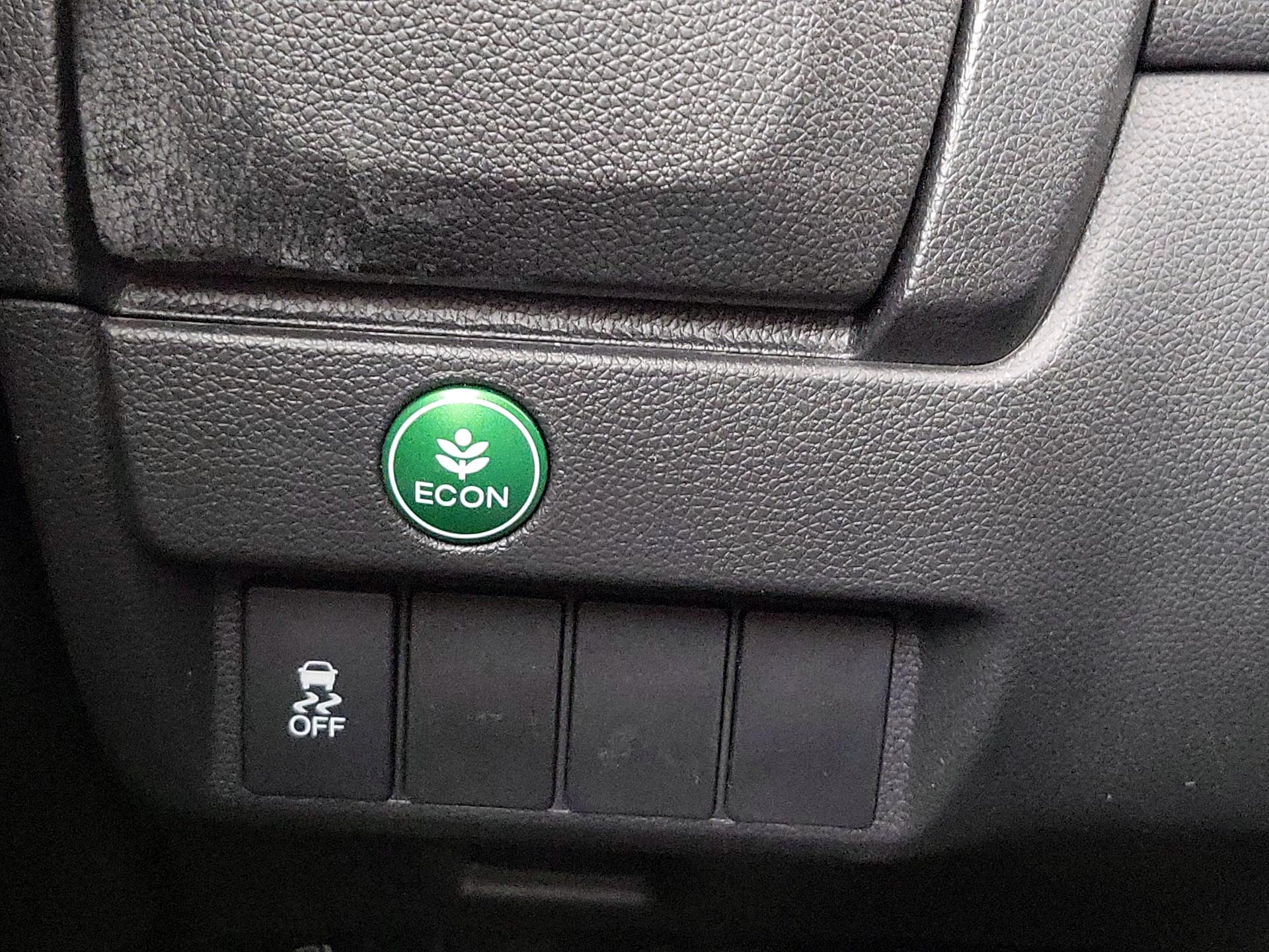 Thumbnail: 2015 Honda Fit - 13