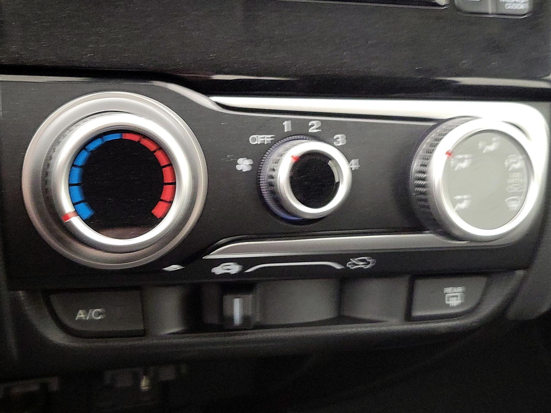 Thumbnail: 2015 Honda Fit - 16