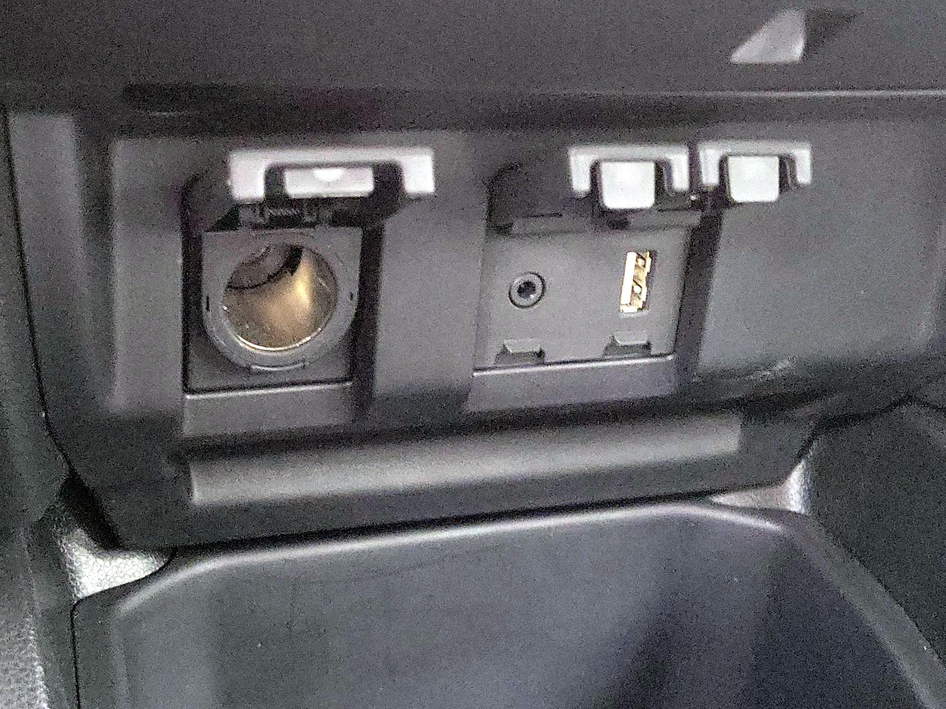 Thumbnail: 2015 Honda Fit - 18