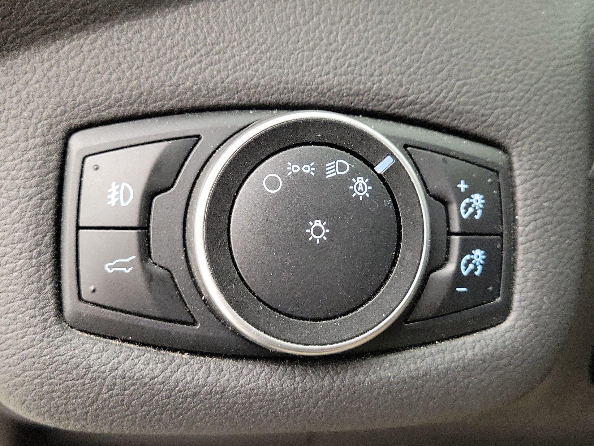 Thumbnail: 2017 Ford Escape - 13