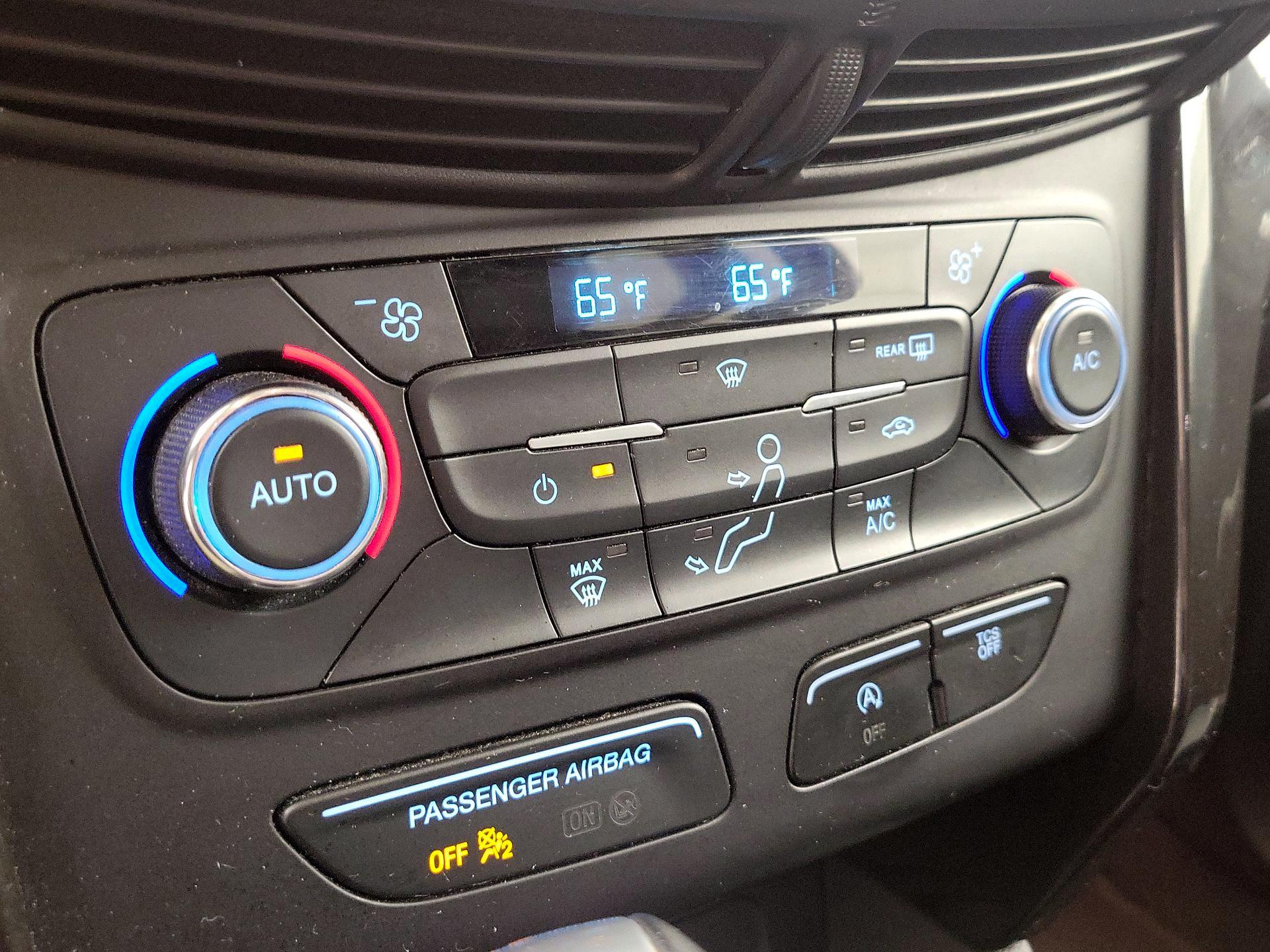 Thumbnail: 2017 Ford Escape - 16