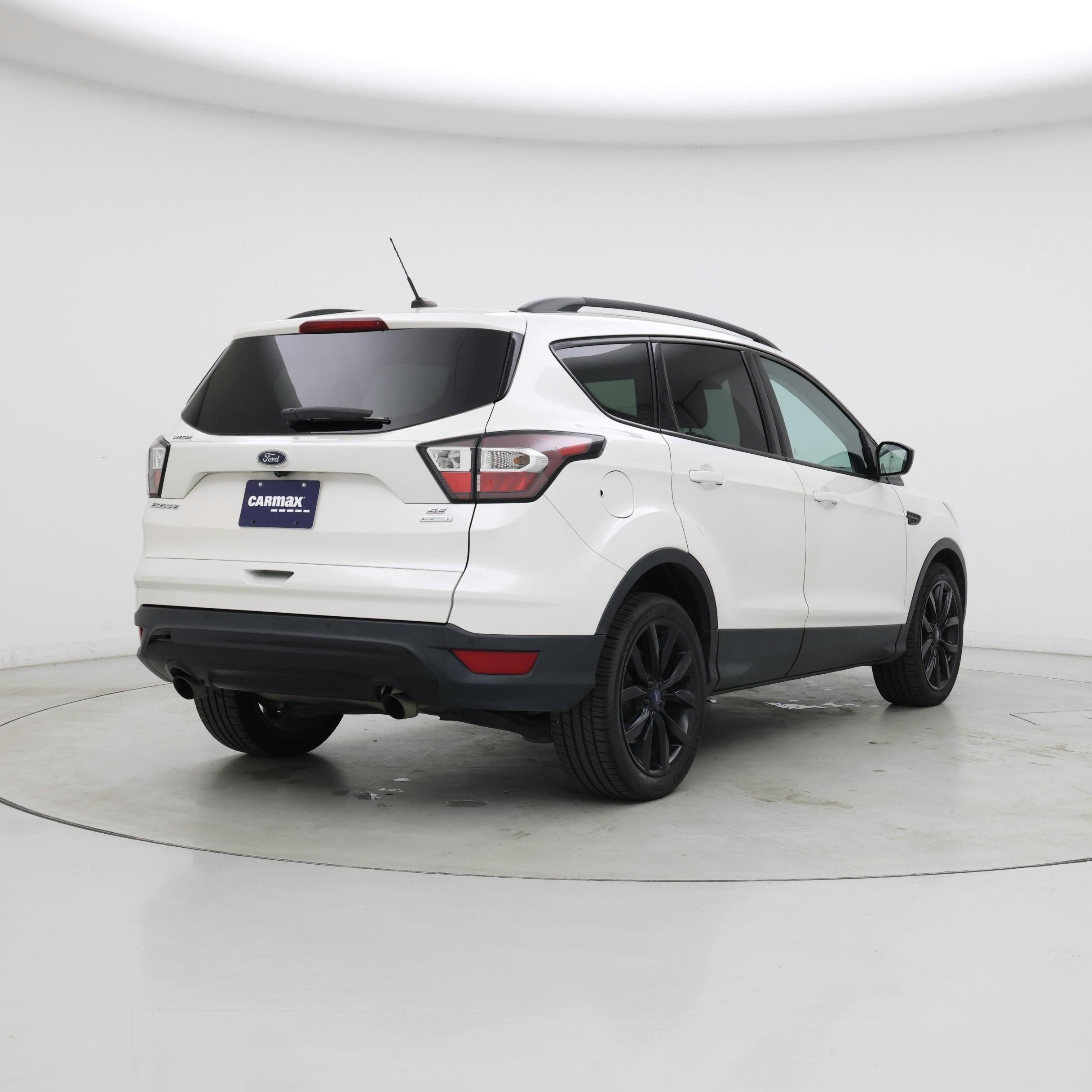 Thumbnail: 2017 Ford Escape - 8
