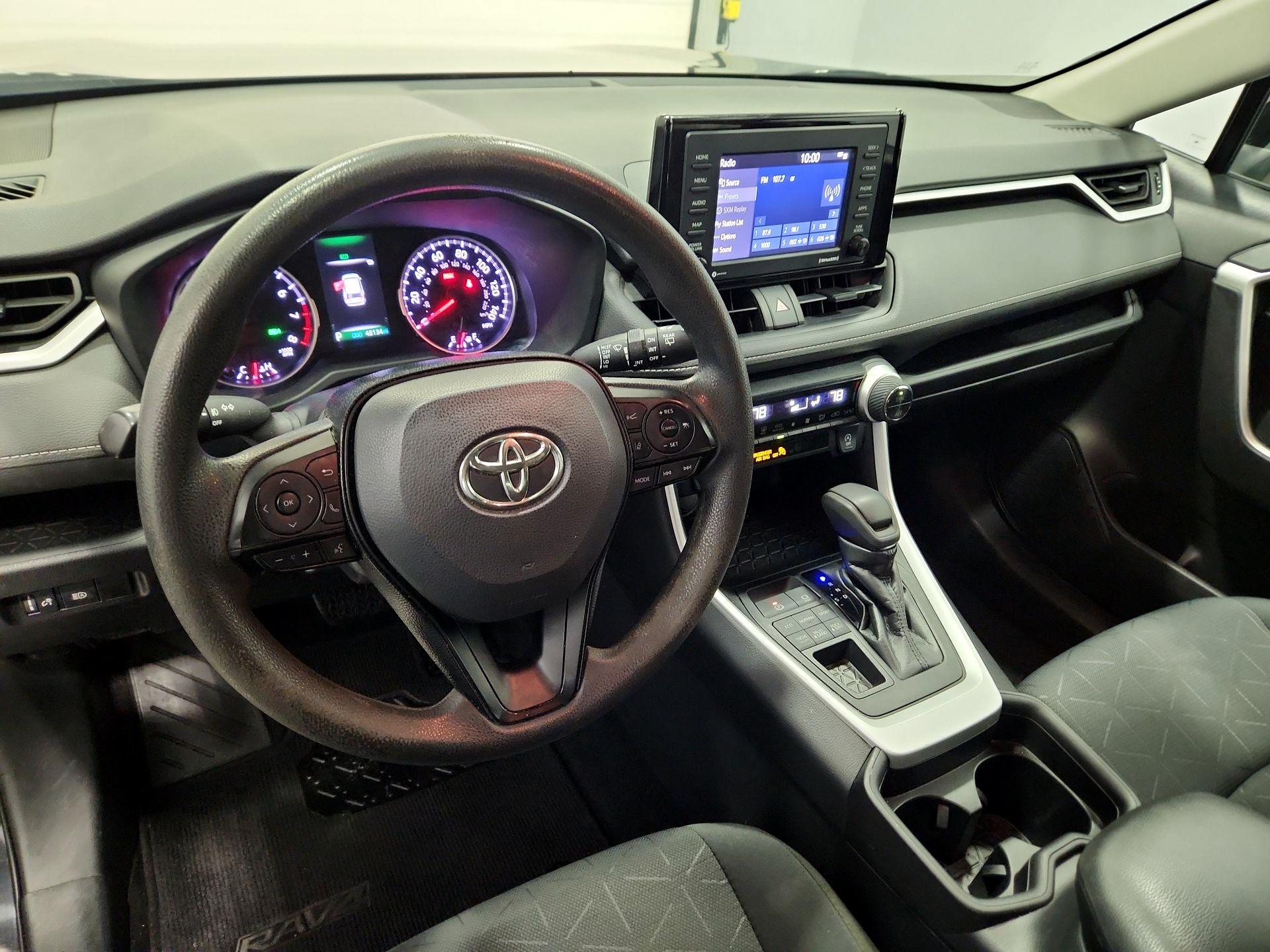 Thumbnail: 2021 Toyota RAV4 - 9
