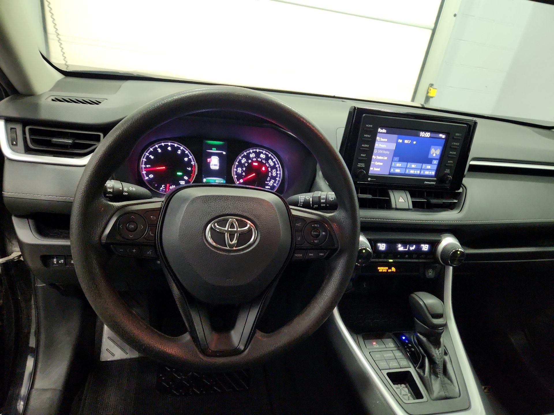 Thumbnail: 2021 Toyota RAV4 - 10