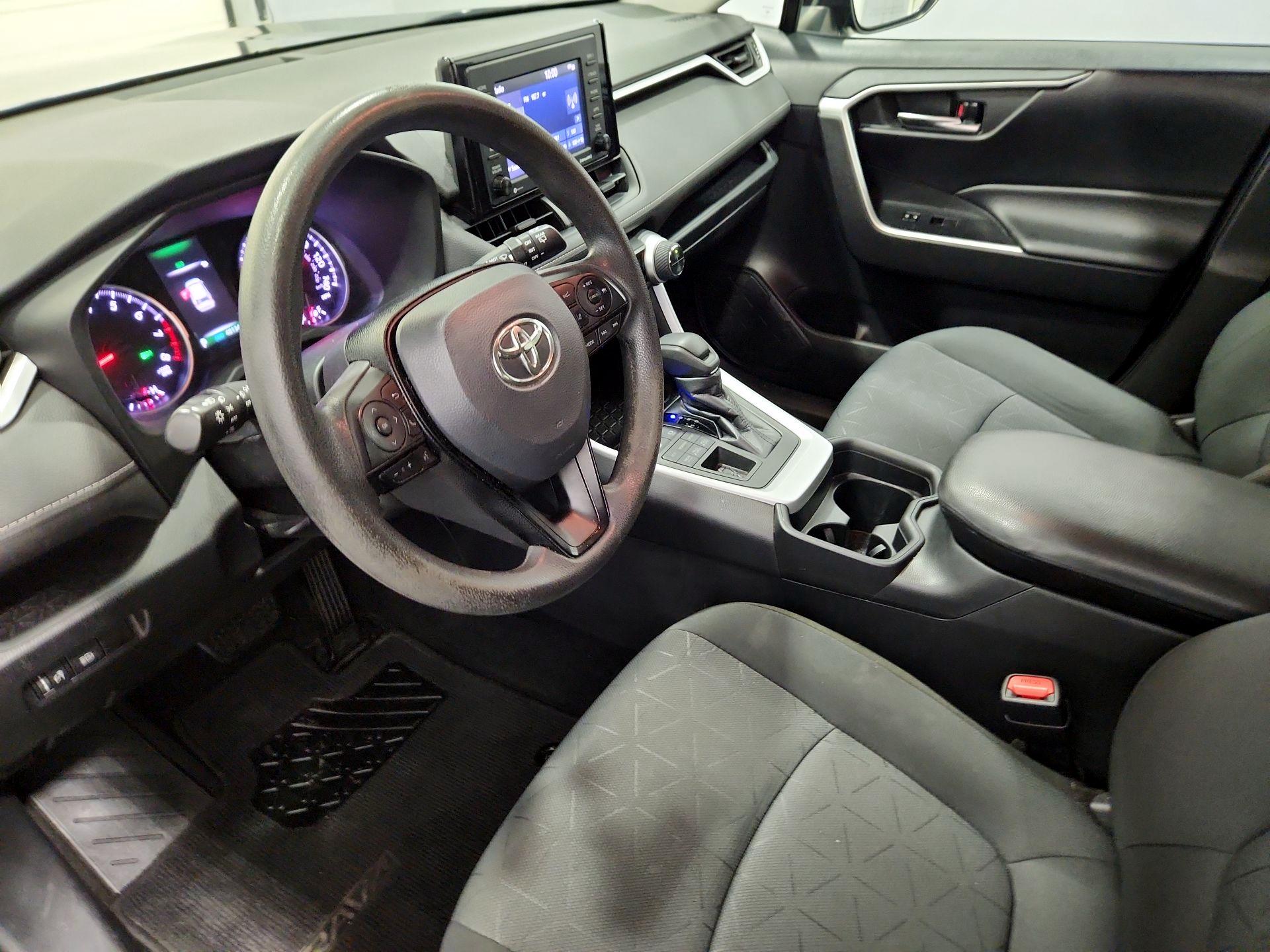 Thumbnail: 2021 Toyota RAV4 - 11