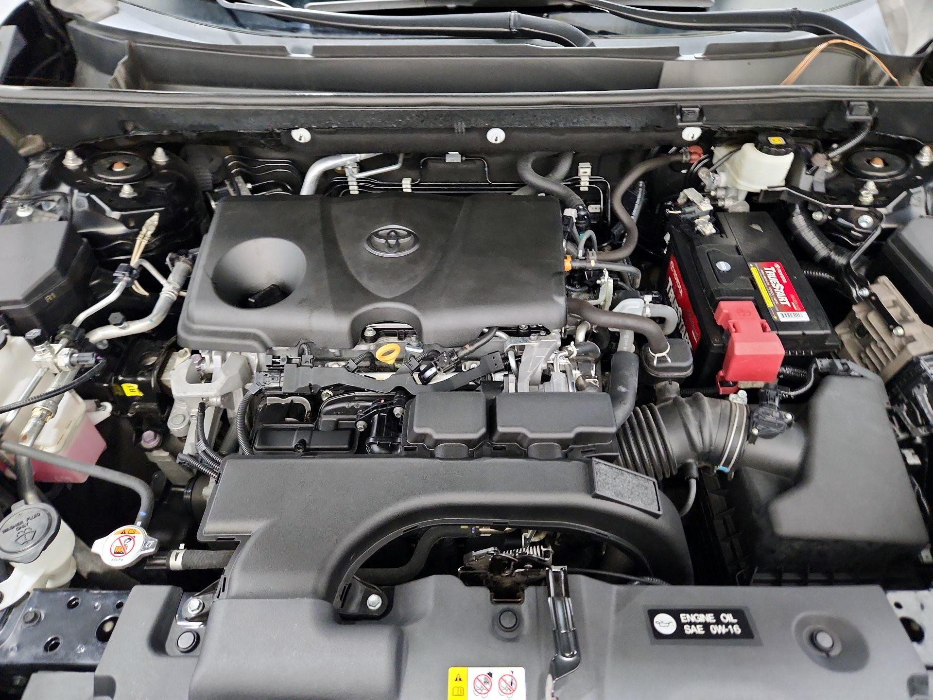 Thumbnail: 2021 Toyota RAV4 - 20