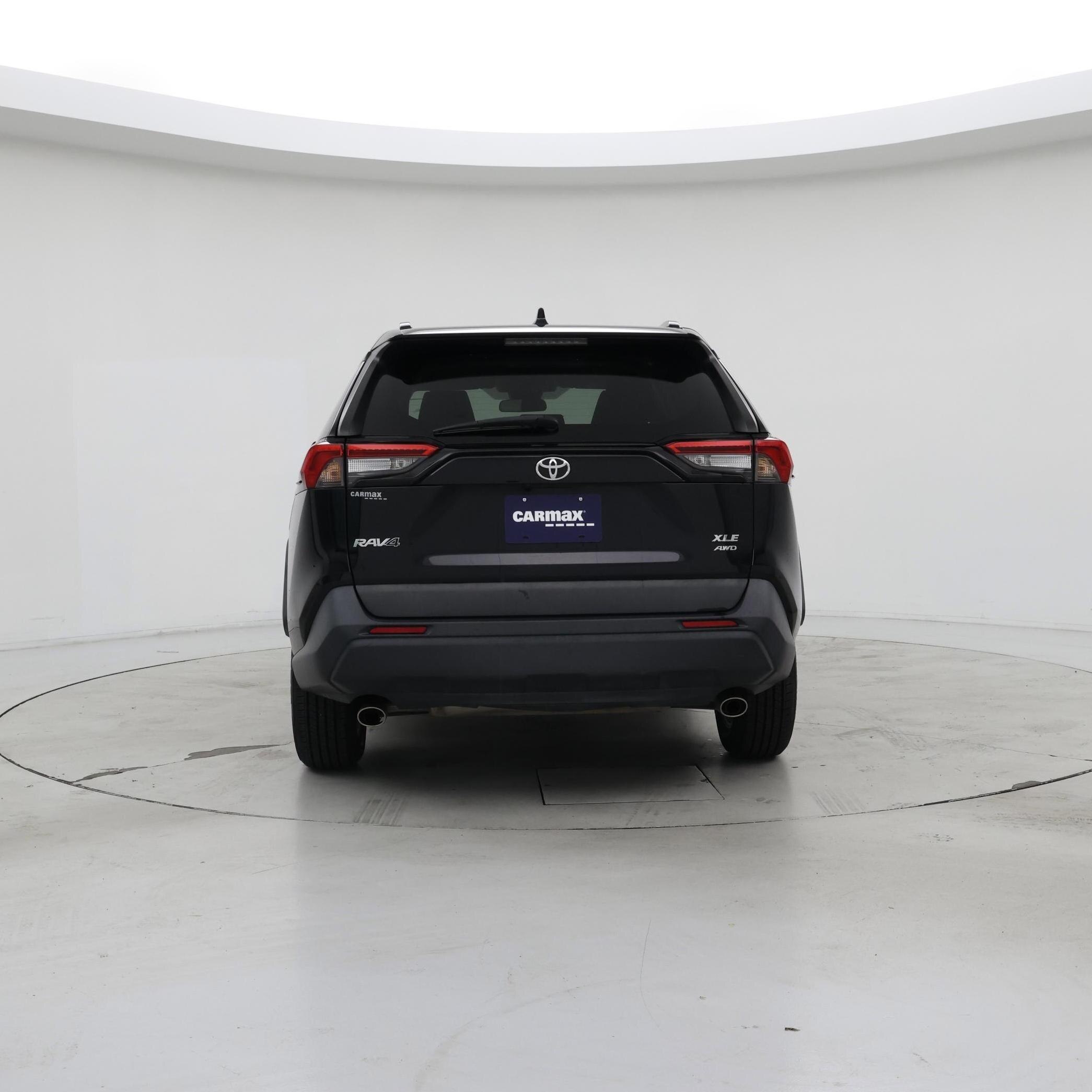 Thumbnail: 2021 Toyota RAV4 - 6