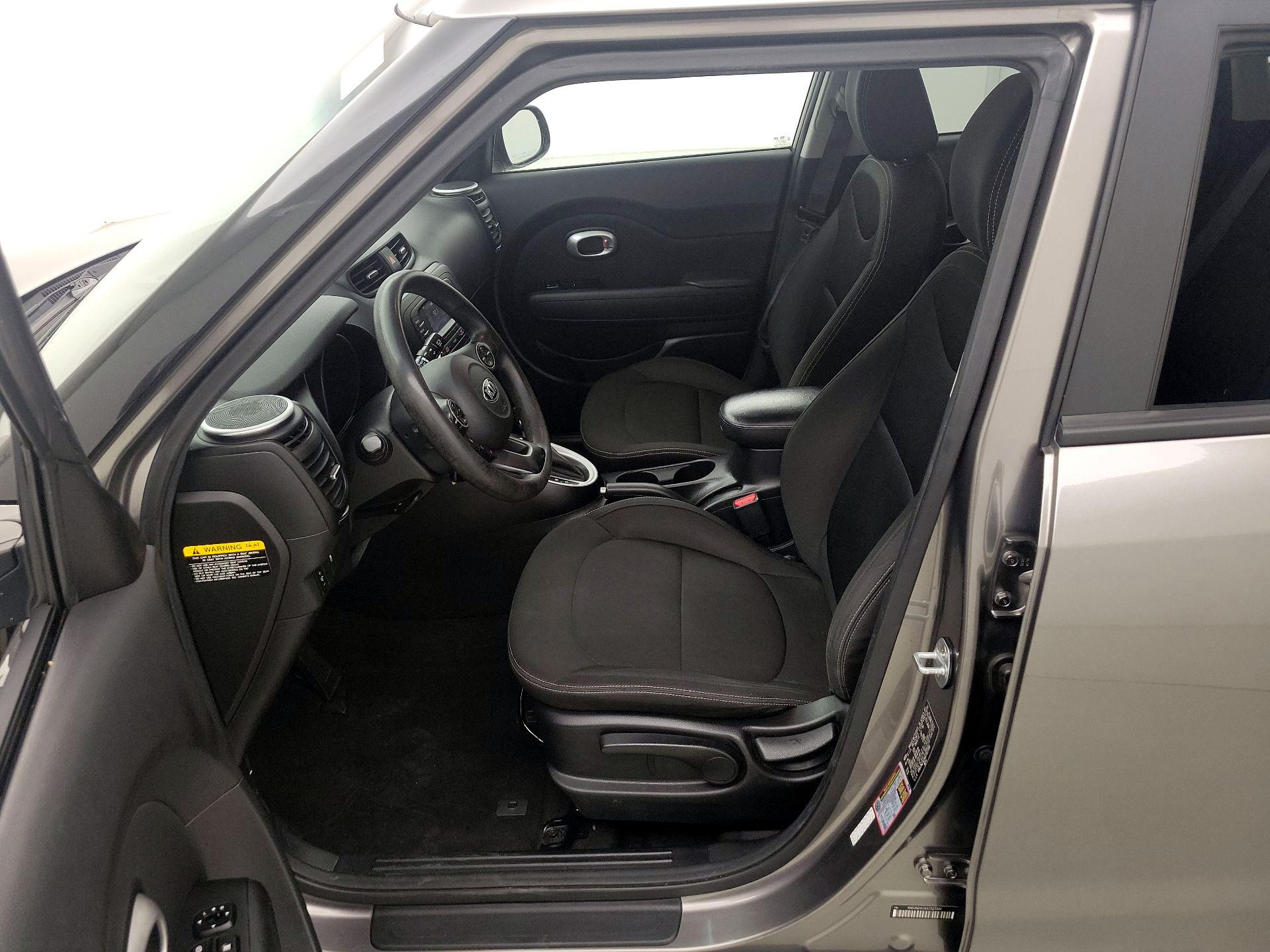 Thumbnail: 2016 Kia Soul - 11