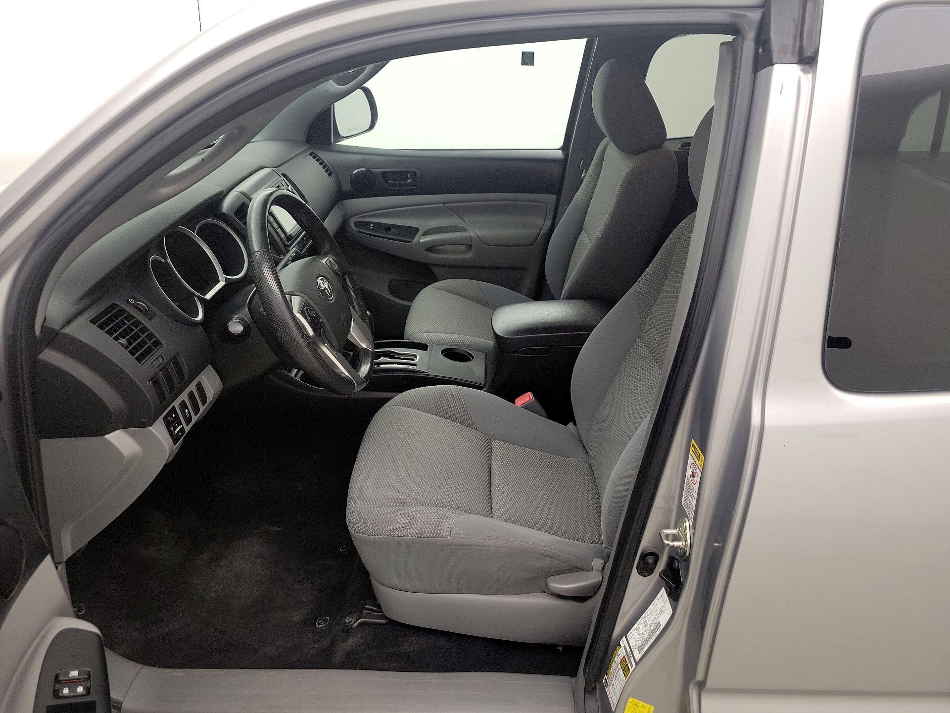 Thumbnail: 2014 Toyota Tacoma - 11