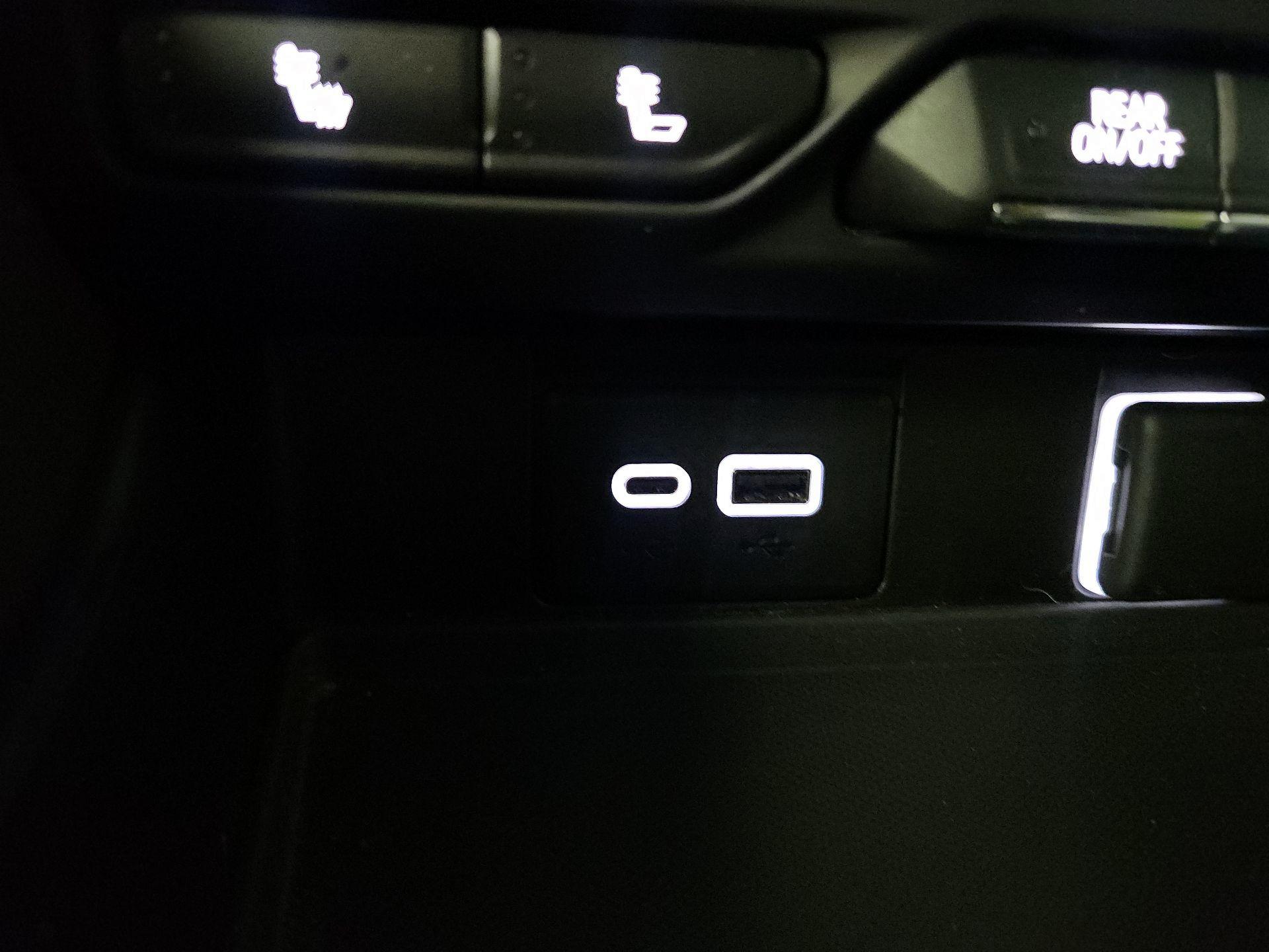 Thumbnail: 2023 Chevrolet Tahoe - 17