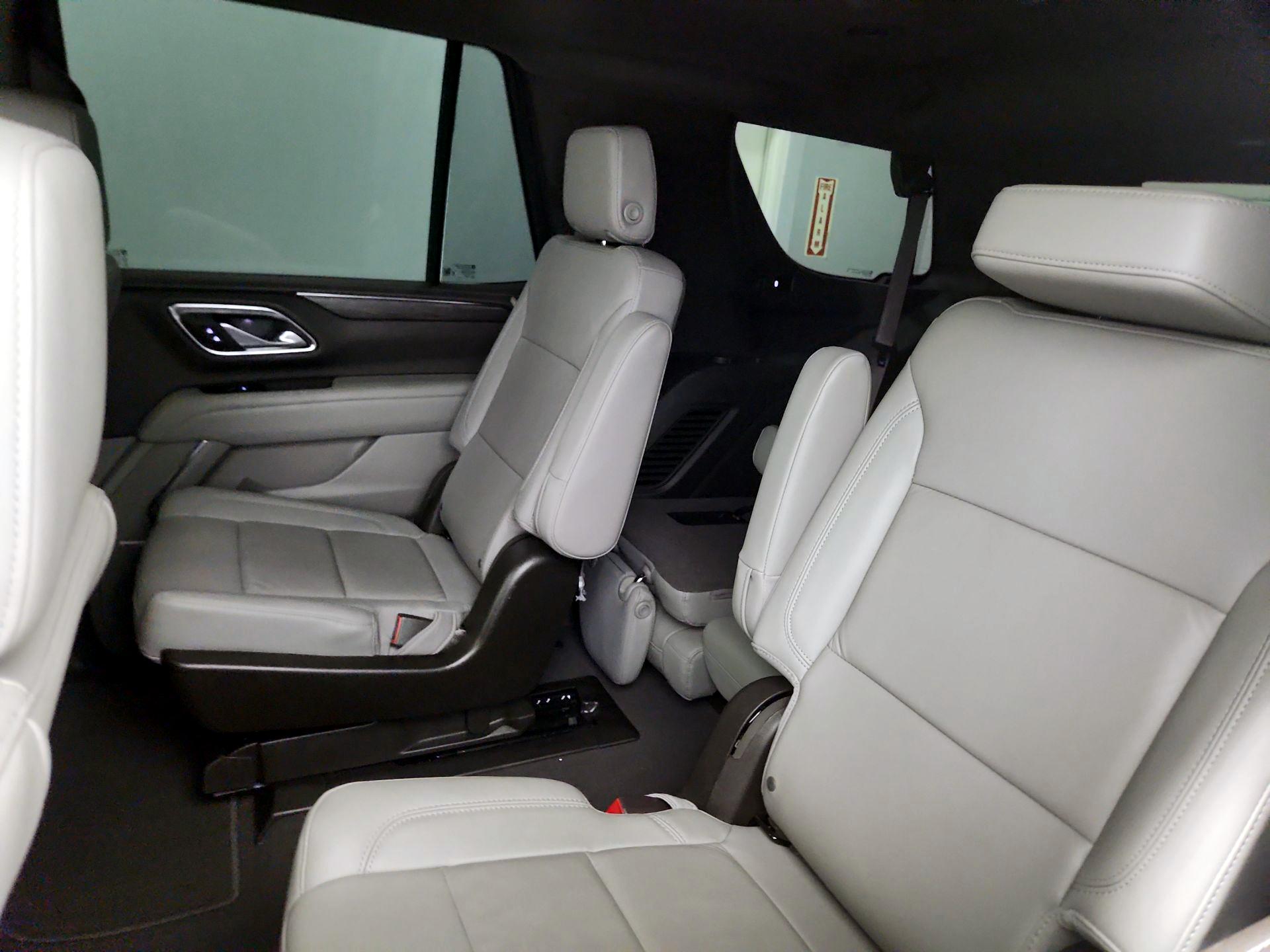 Thumbnail: 2023 Chevrolet Tahoe - 18