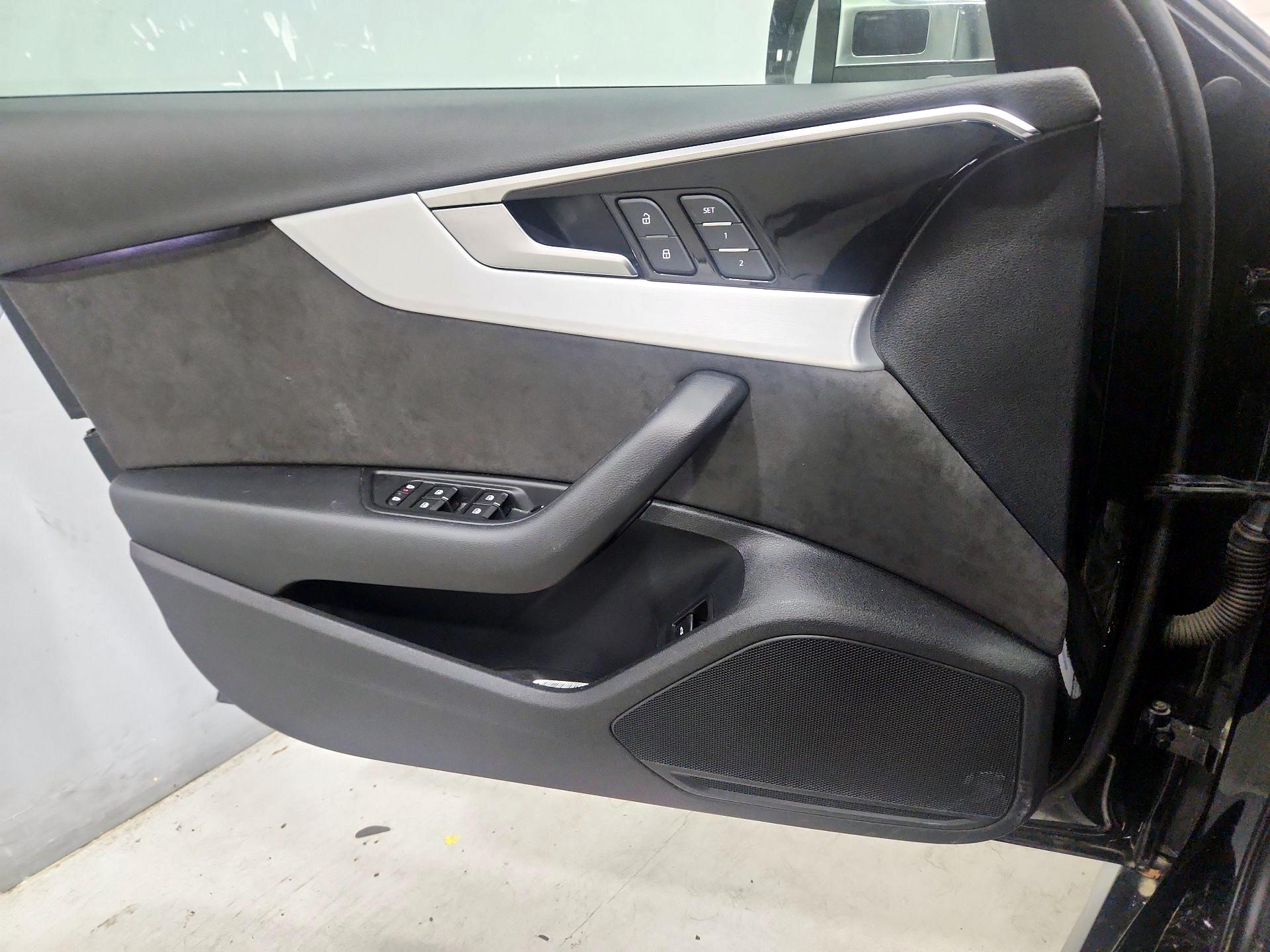 Thumbnail: 2021 Audi S4 - 12