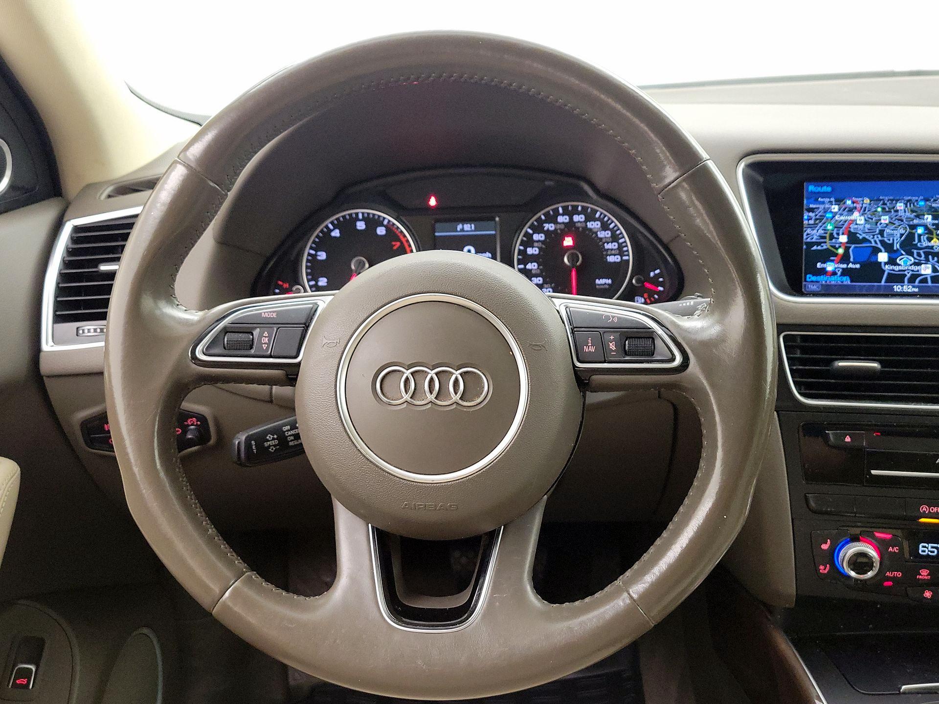 Thumbnail: 2016 Audi Q5 - 10