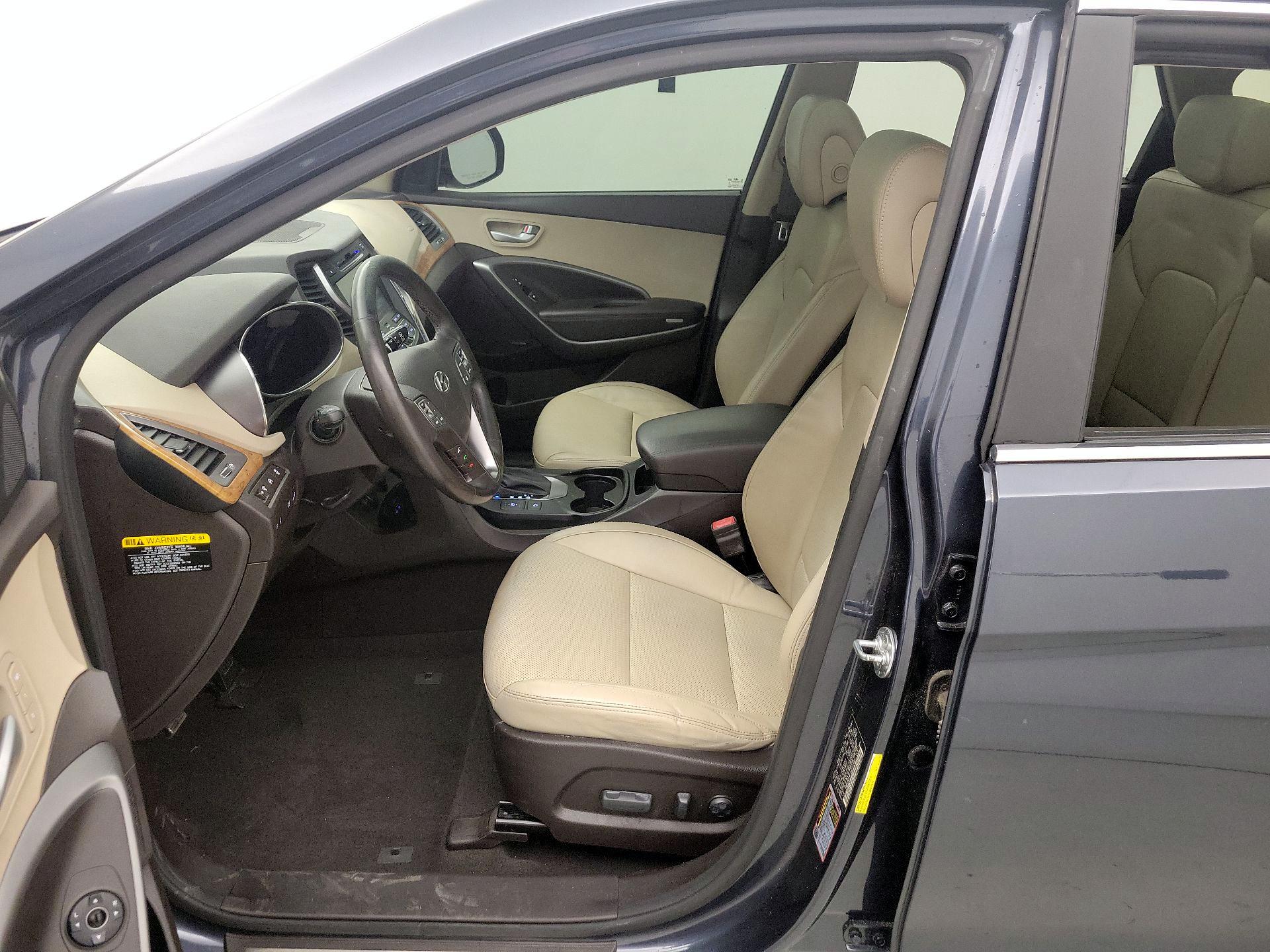 Thumbnail: 2016 Hyundai Santa Fe - 11