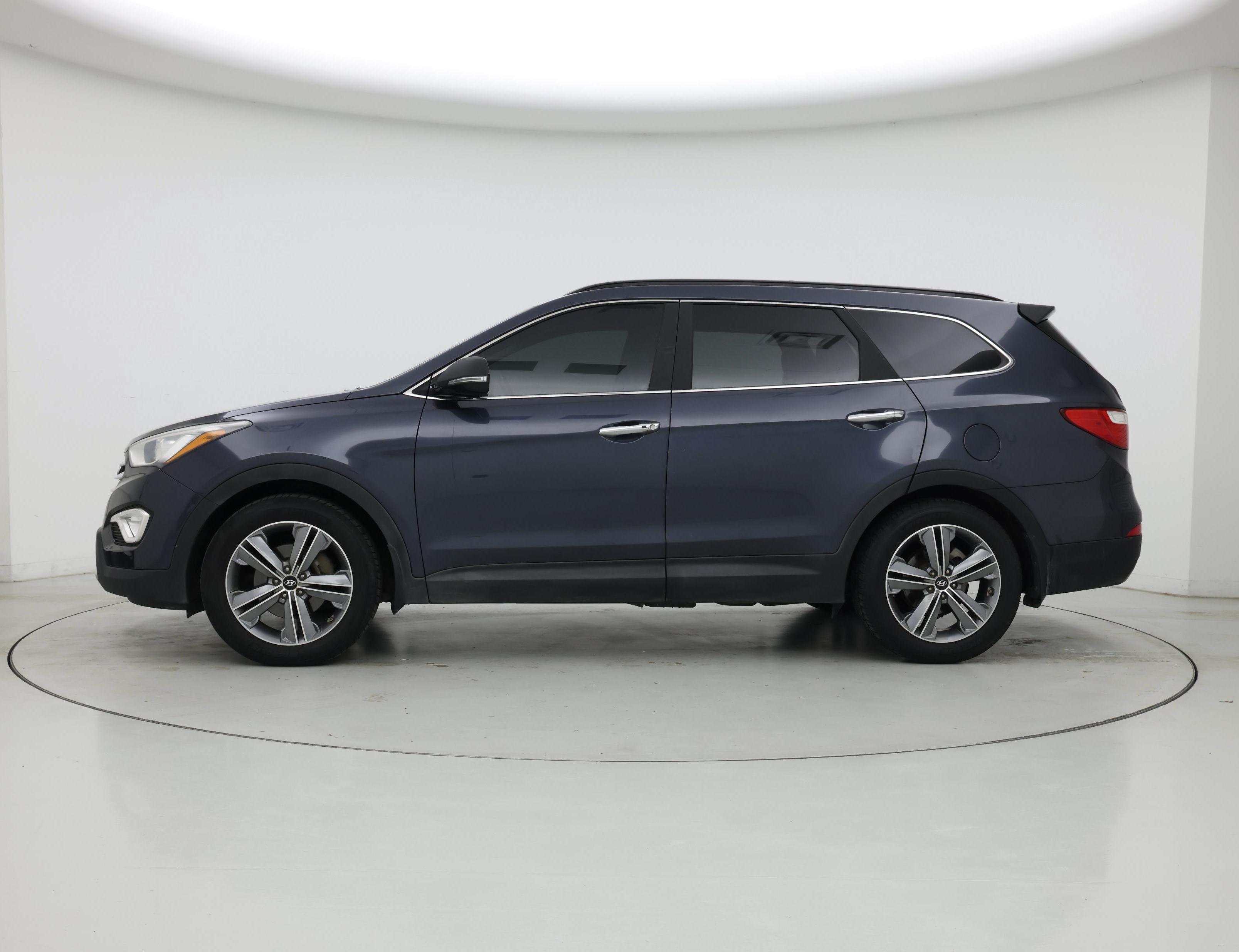 Thumbnail: 2016 Hyundai Santa Fe - 3
