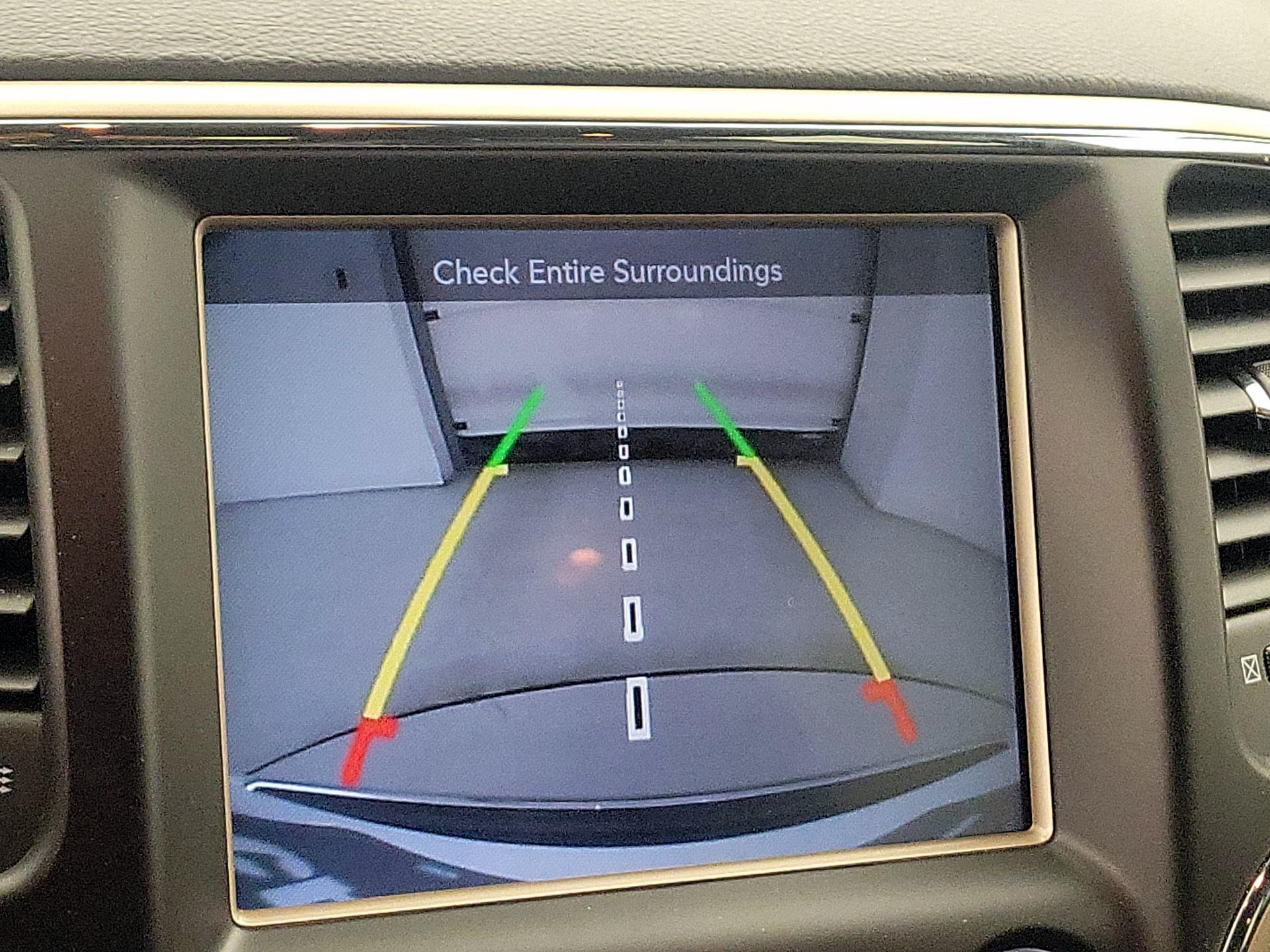 Thumbnail: 2014 Jeep Grand Cherokee - 15