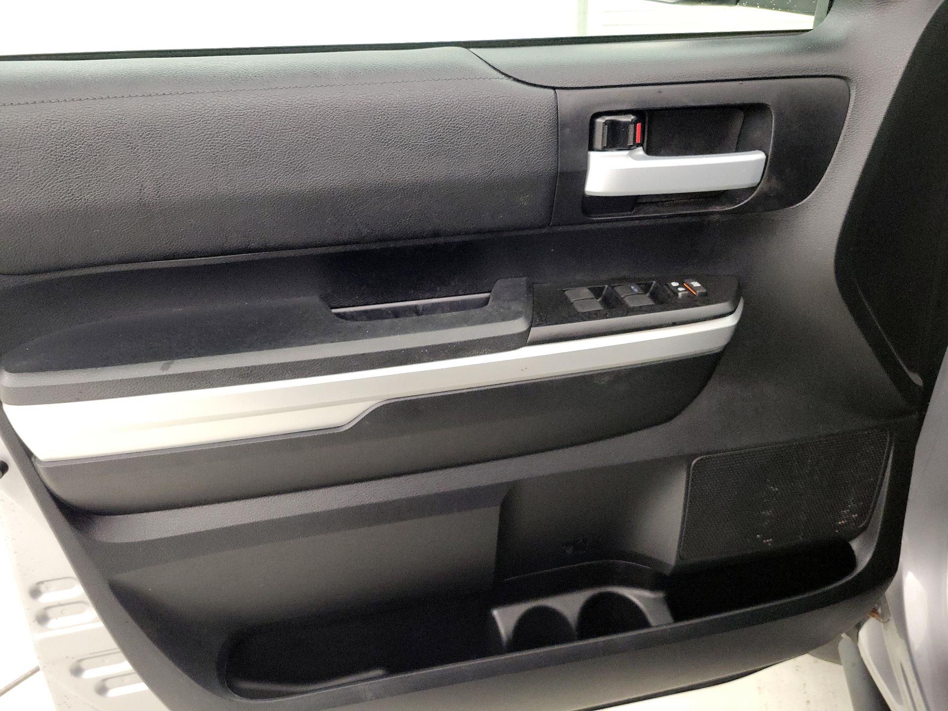 Thumbnail: 2017 Toyota Tundra - 12