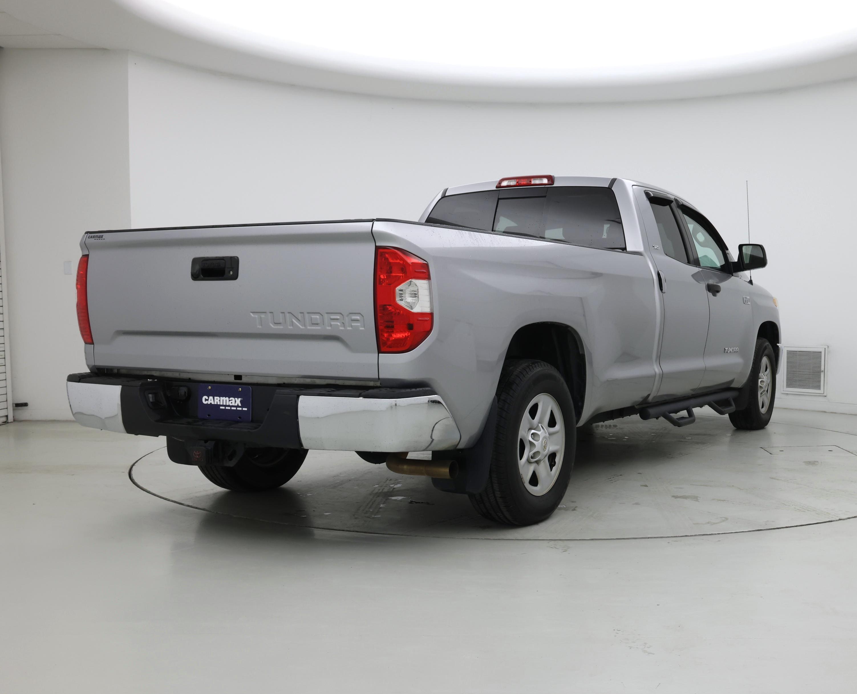 Thumbnail: 2017 Toyota Tundra - 8