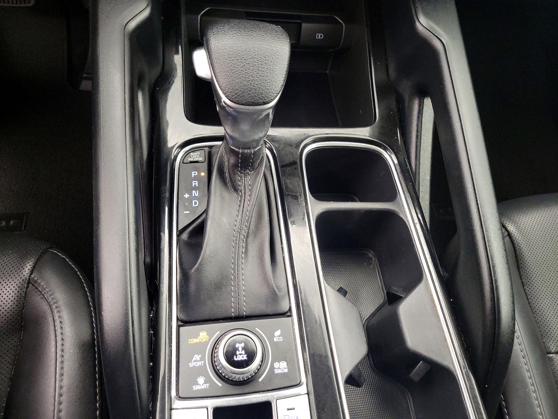 Thumbnail: 2020 Kia Telluride - 17