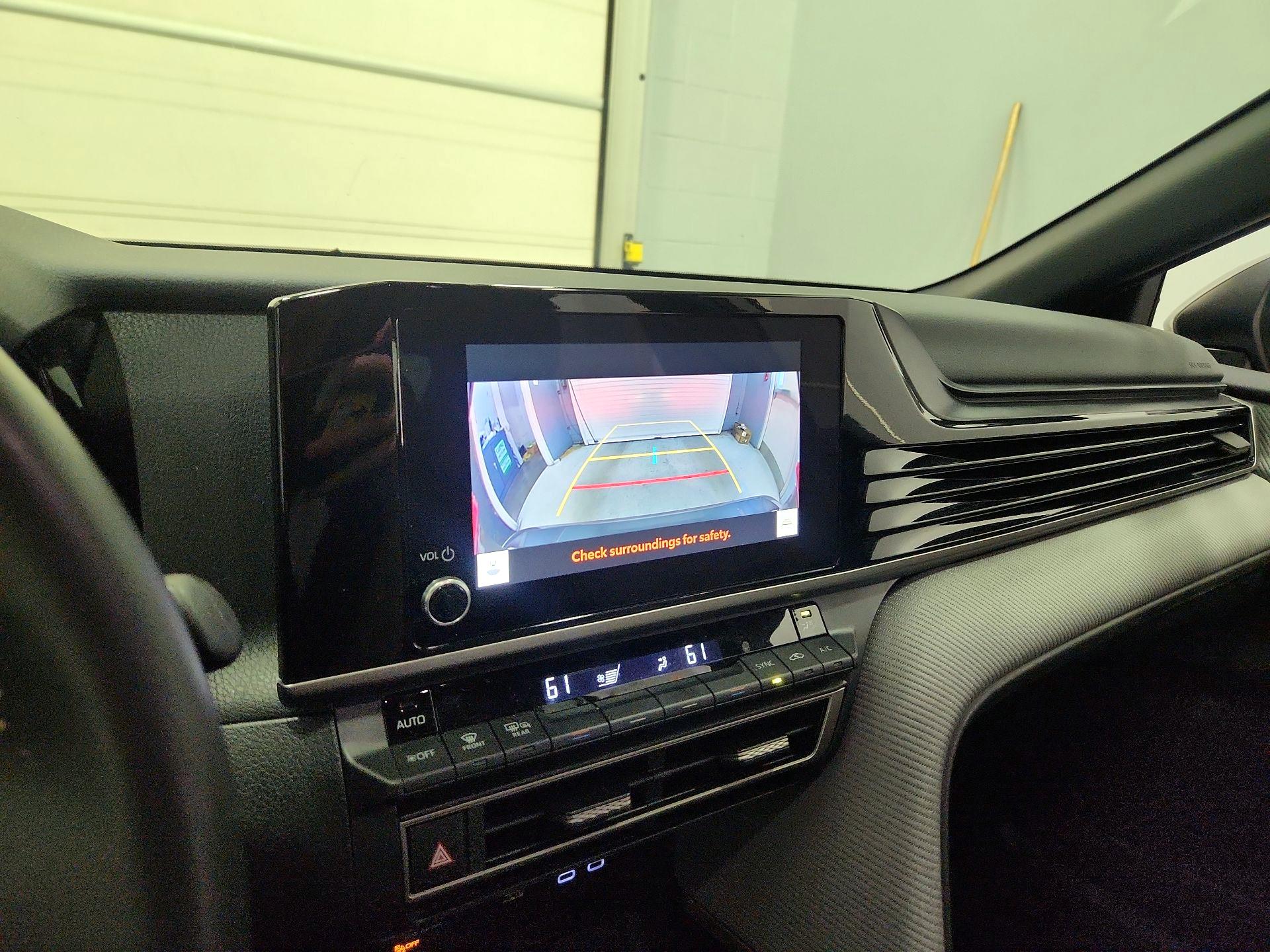 Thumbnail: 2025 Toyota Camry - 15