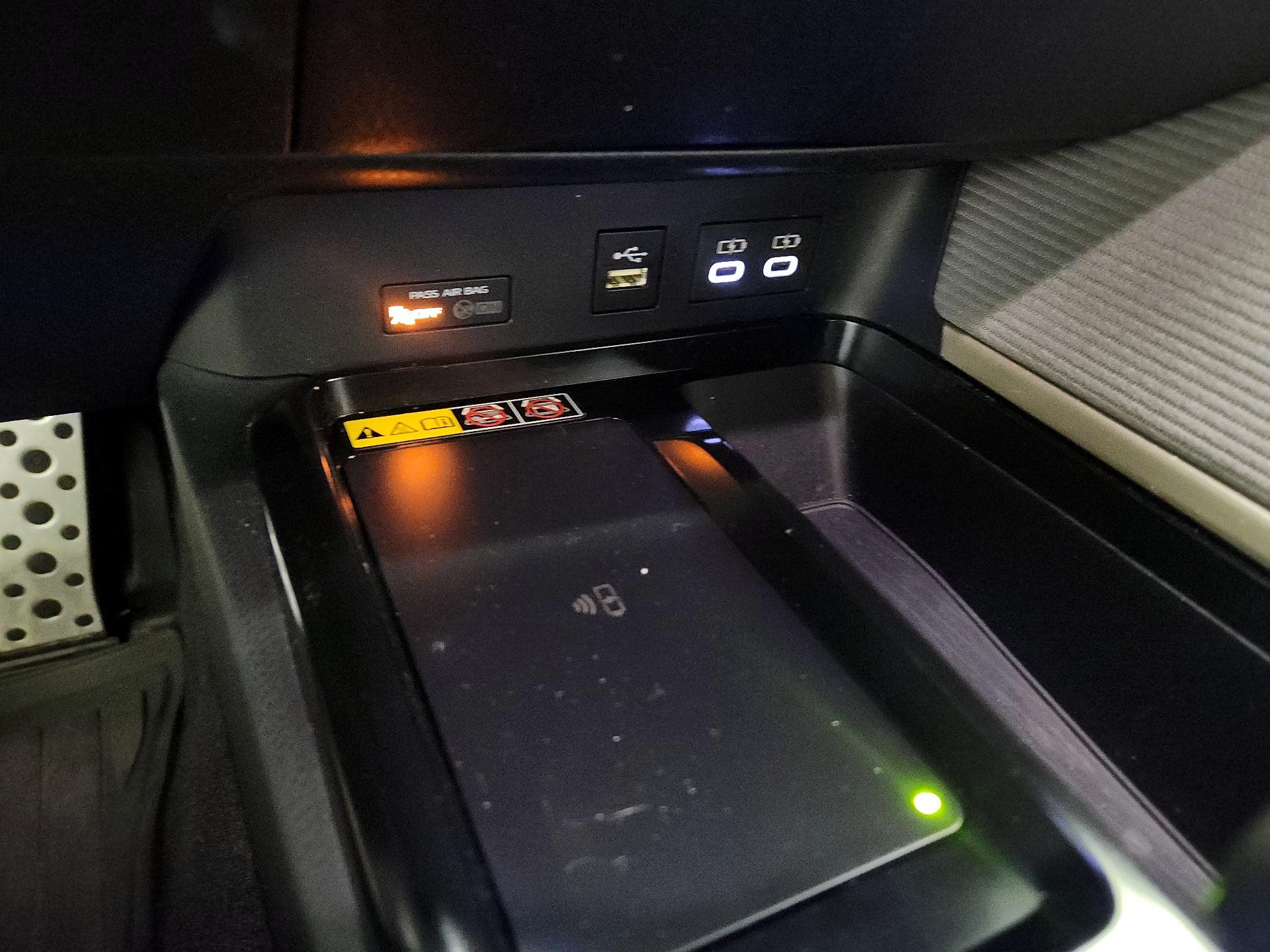 Thumbnail: 2025 Toyota Camry - 19