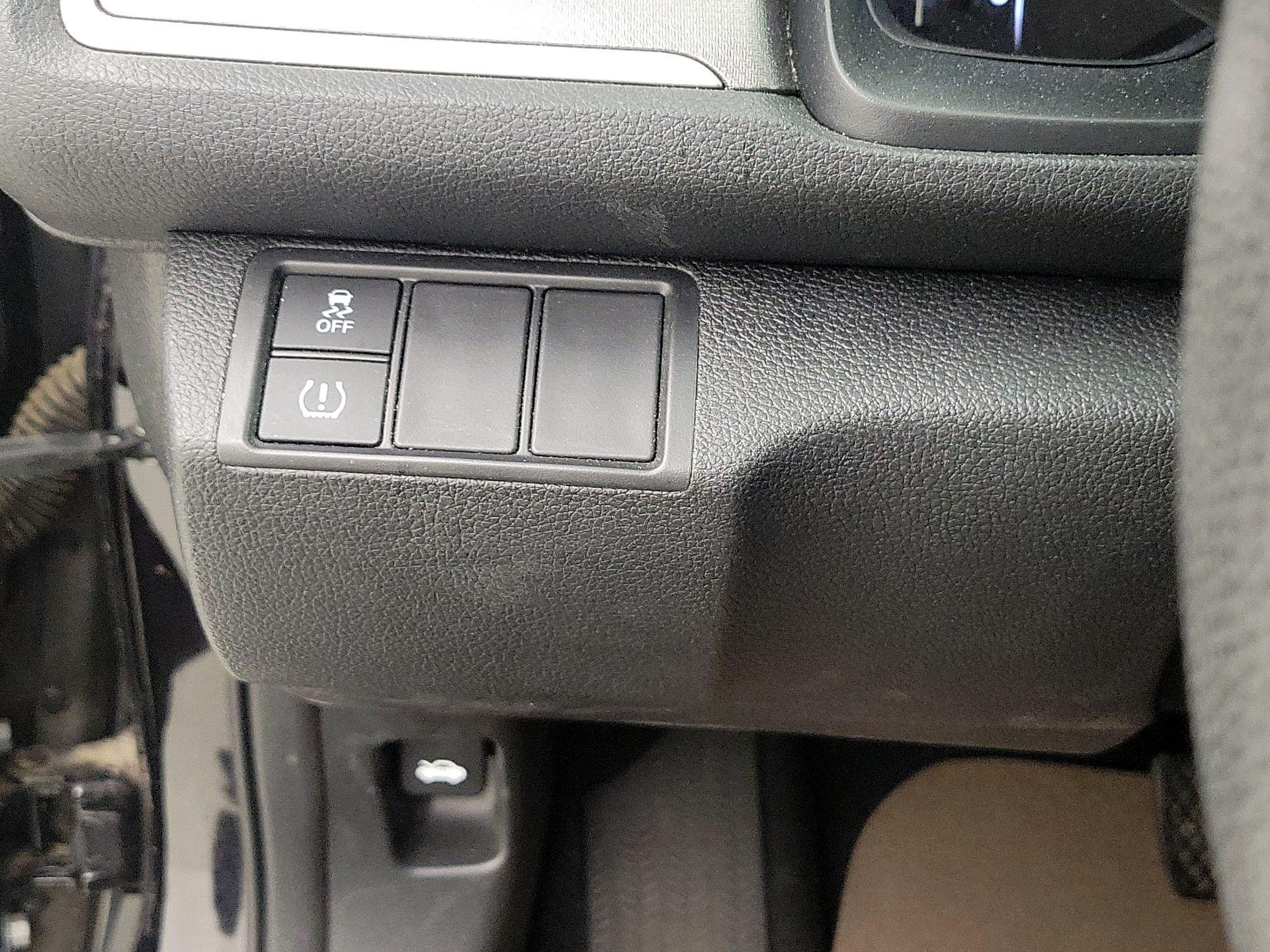 Thumbnail: 2017 Honda Civic - 13