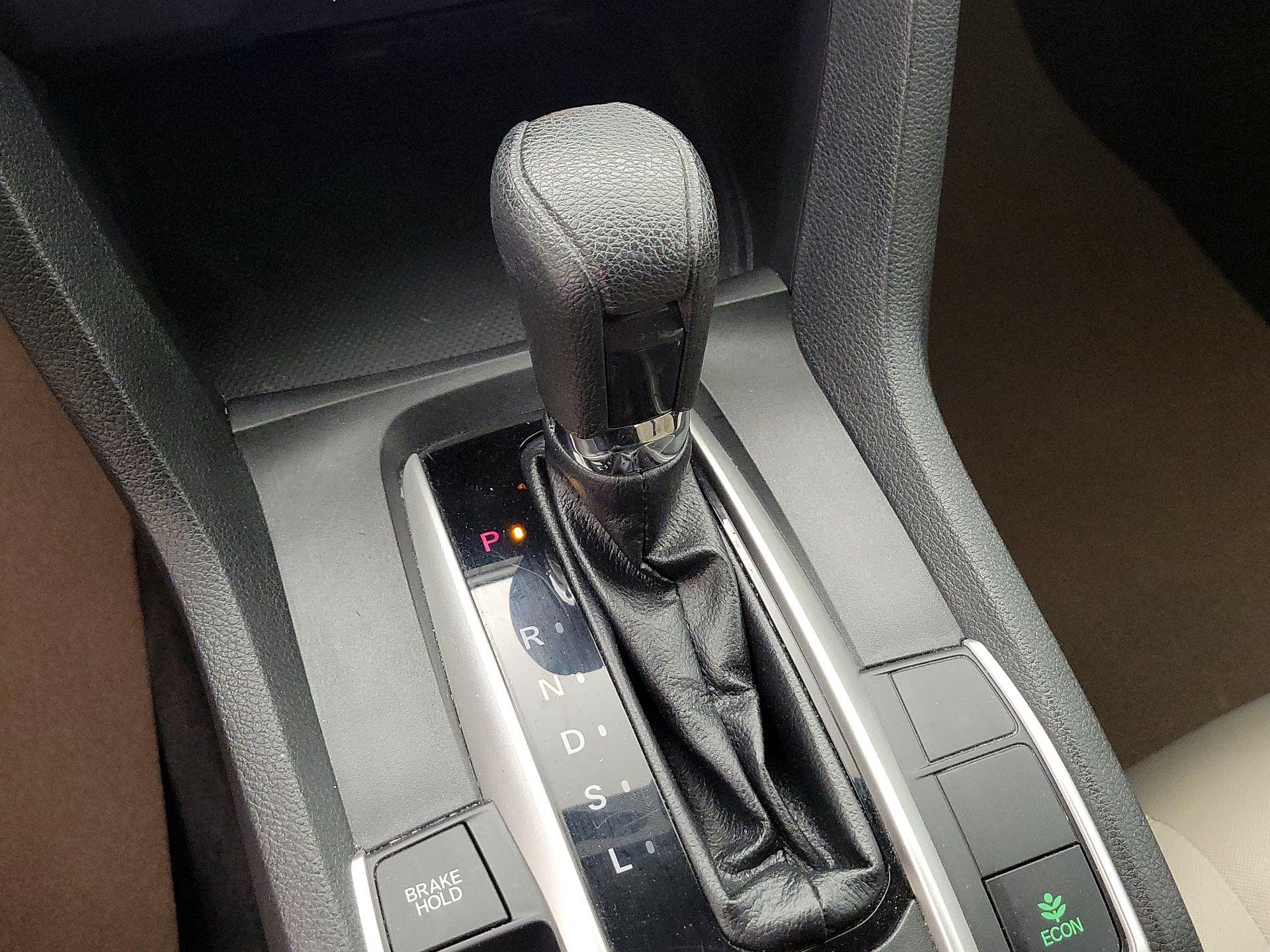 Thumbnail: 2017 Honda Civic - 17