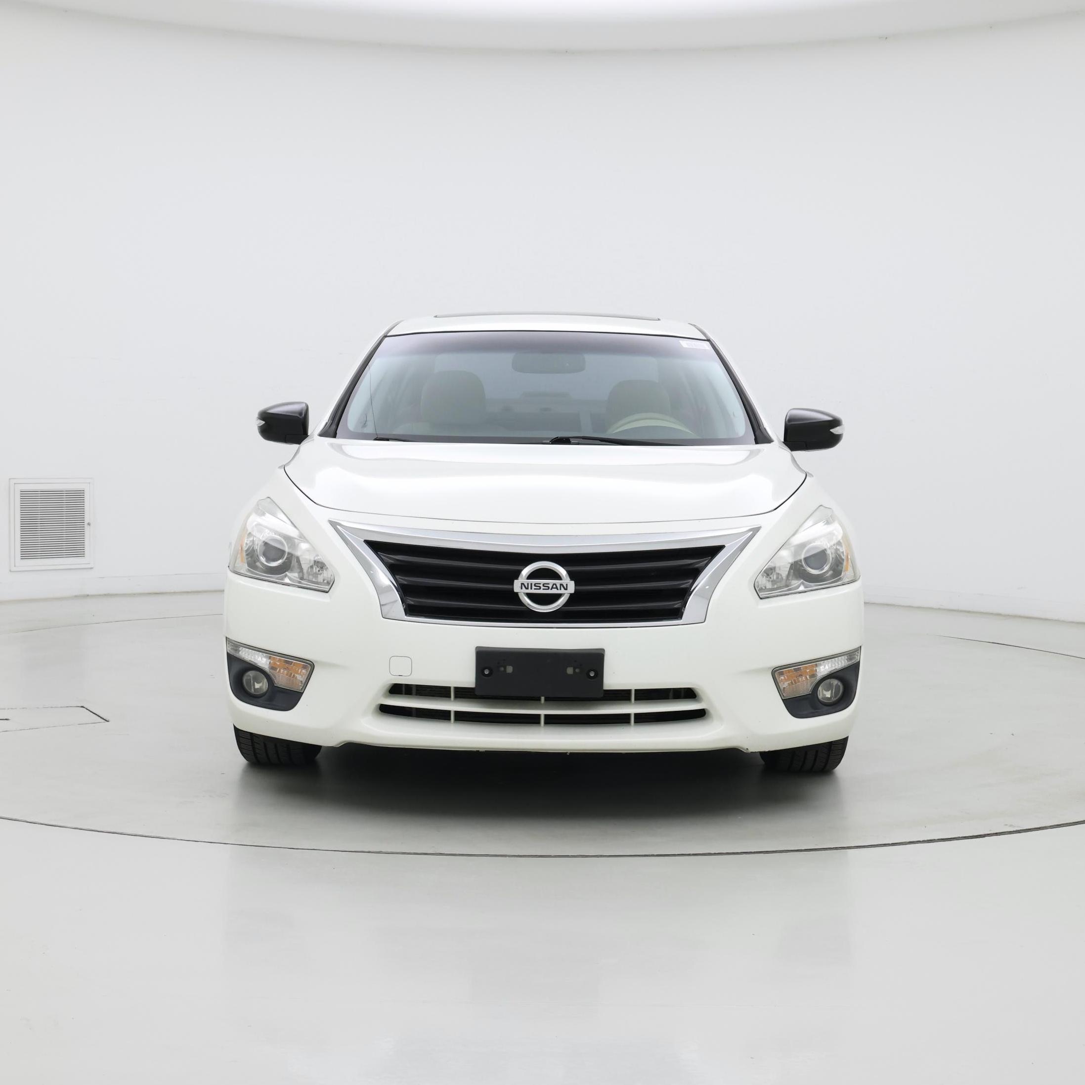 Thumbnail: 2015 Nissan Altima - 5