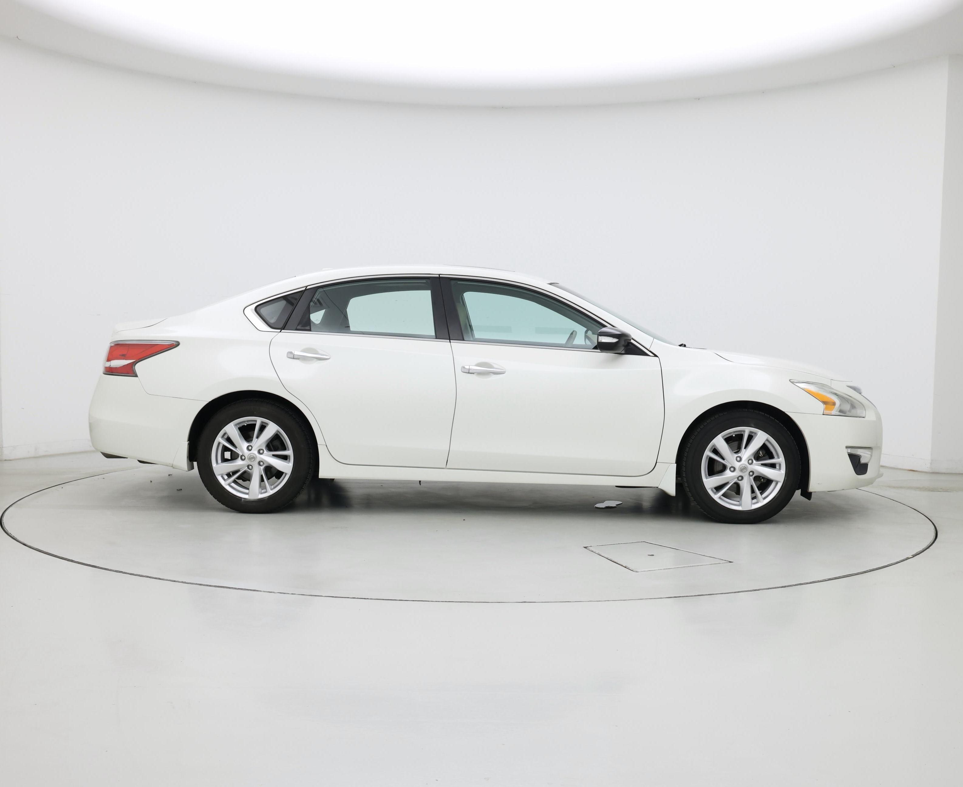 Thumbnail: 2015 Nissan Altima - 7