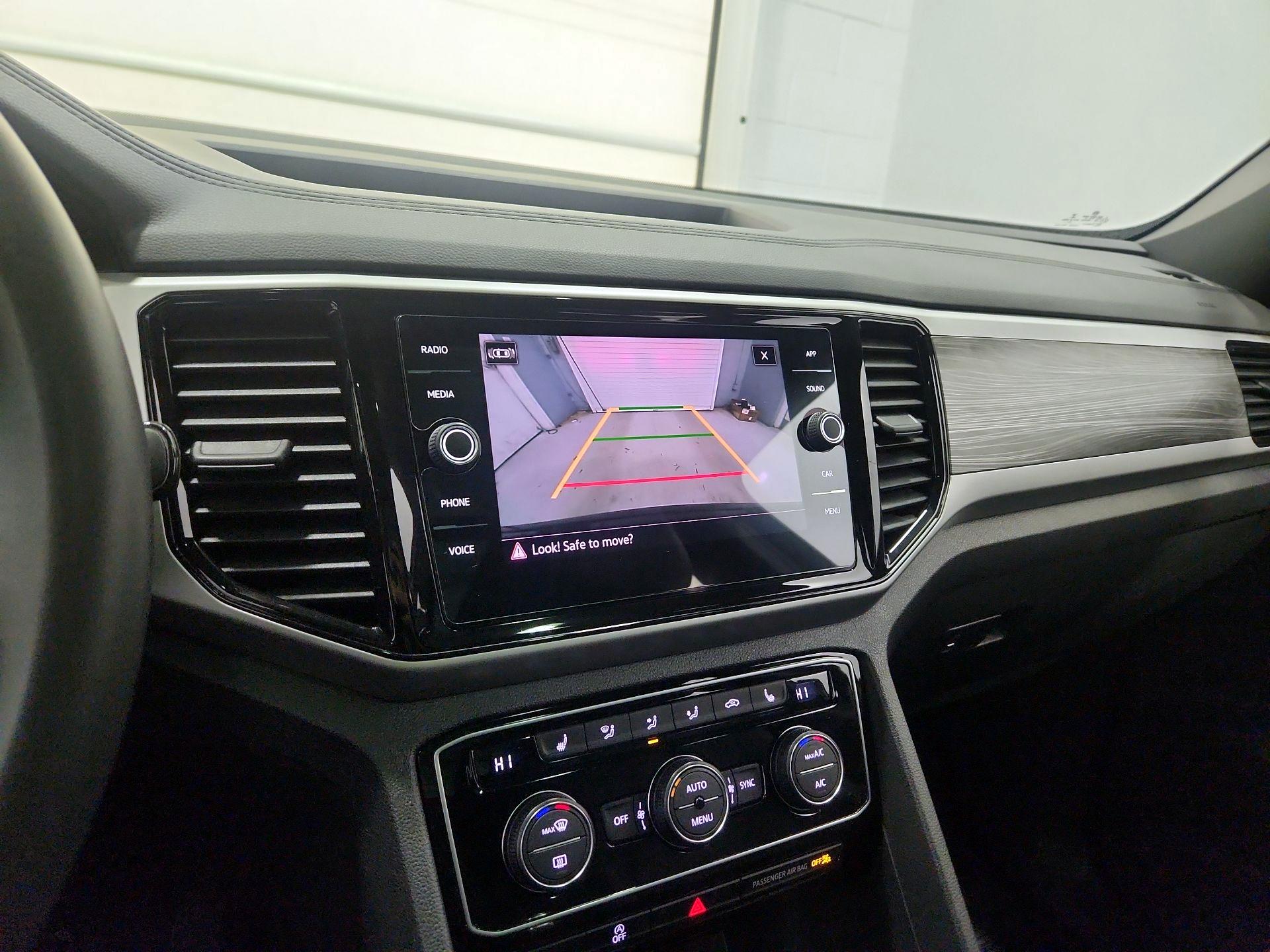 Thumbnail: 2022 Volkswagen Atlas - 14