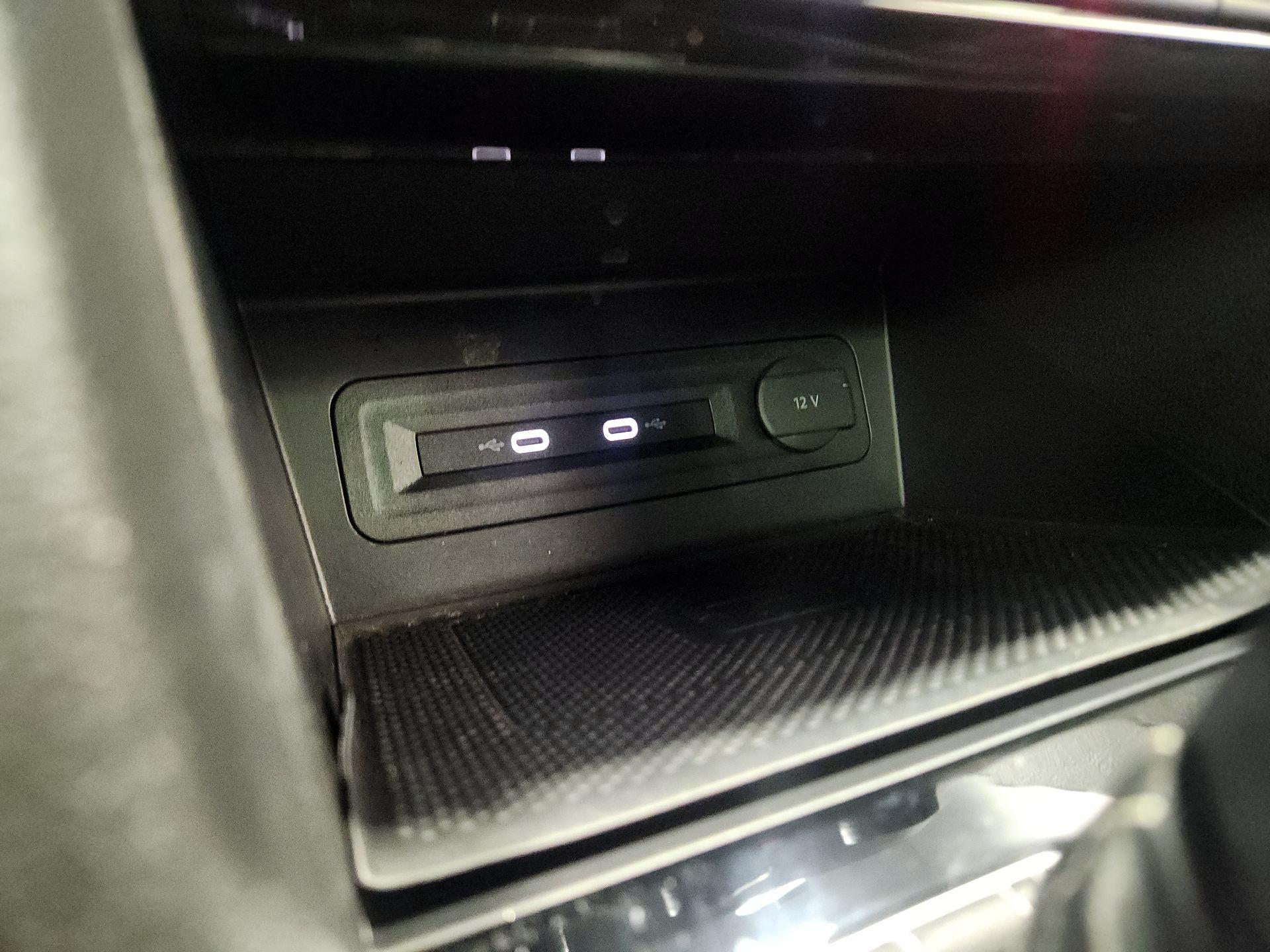 Thumbnail: 2022 Volkswagen Atlas - 18