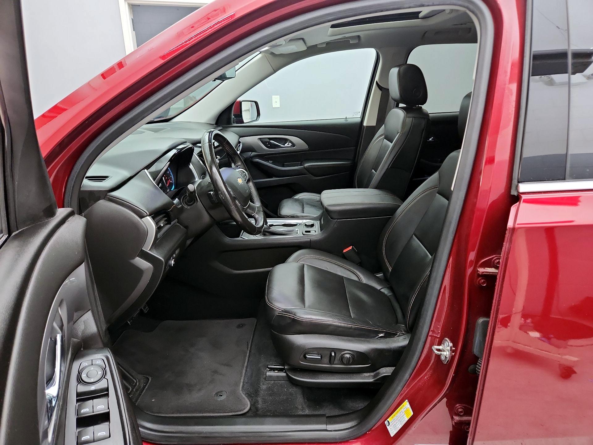 Thumbnail: 2018 Chevrolet Traverse - 11