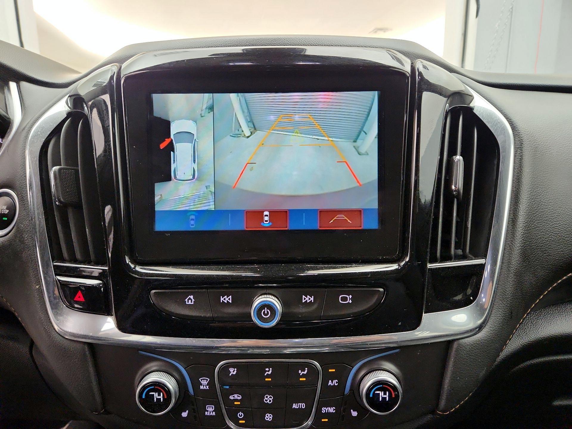 Thumbnail: 2018 Chevrolet Traverse - 15