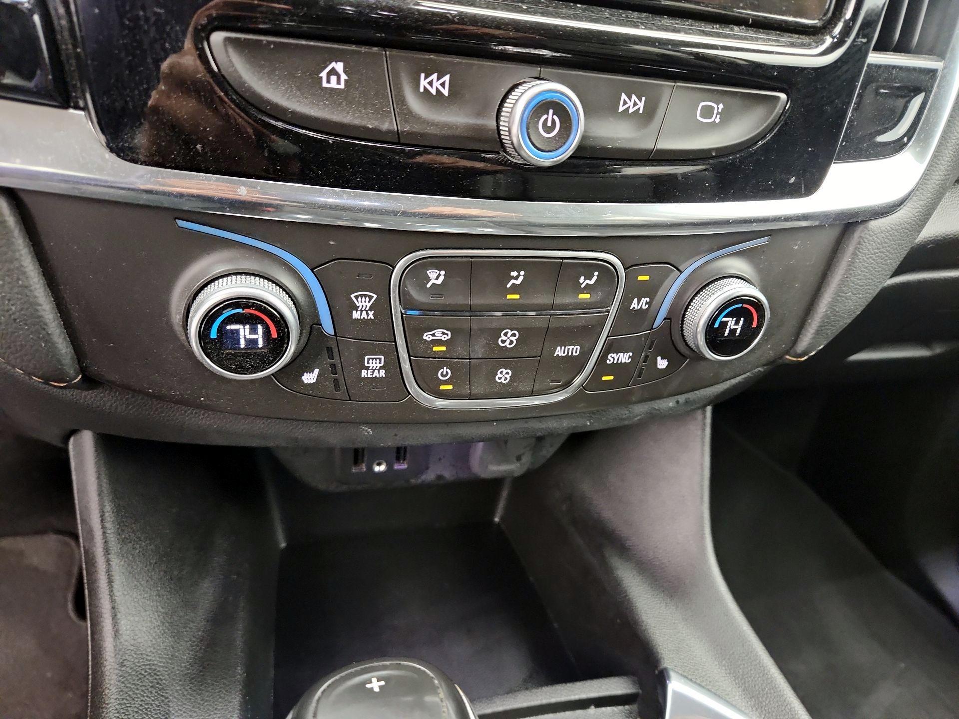 Thumbnail: 2018 Chevrolet Traverse - 17