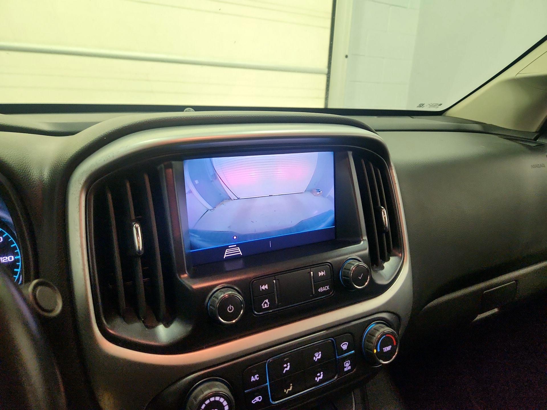 Thumbnail: 2022 Chevrolet Colorado - 14