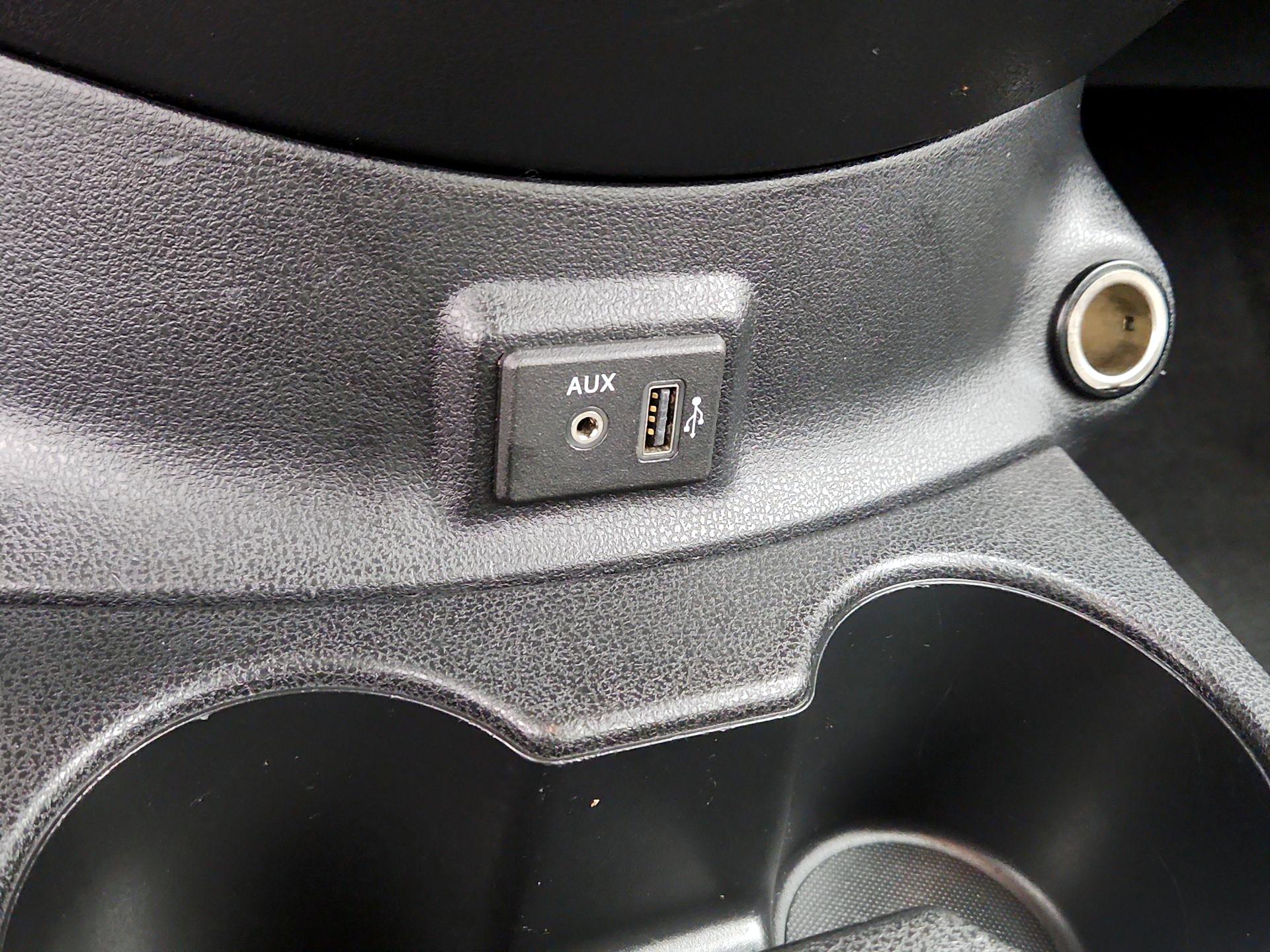 Thumbnail: 2019 Nissan Versa Note - 18