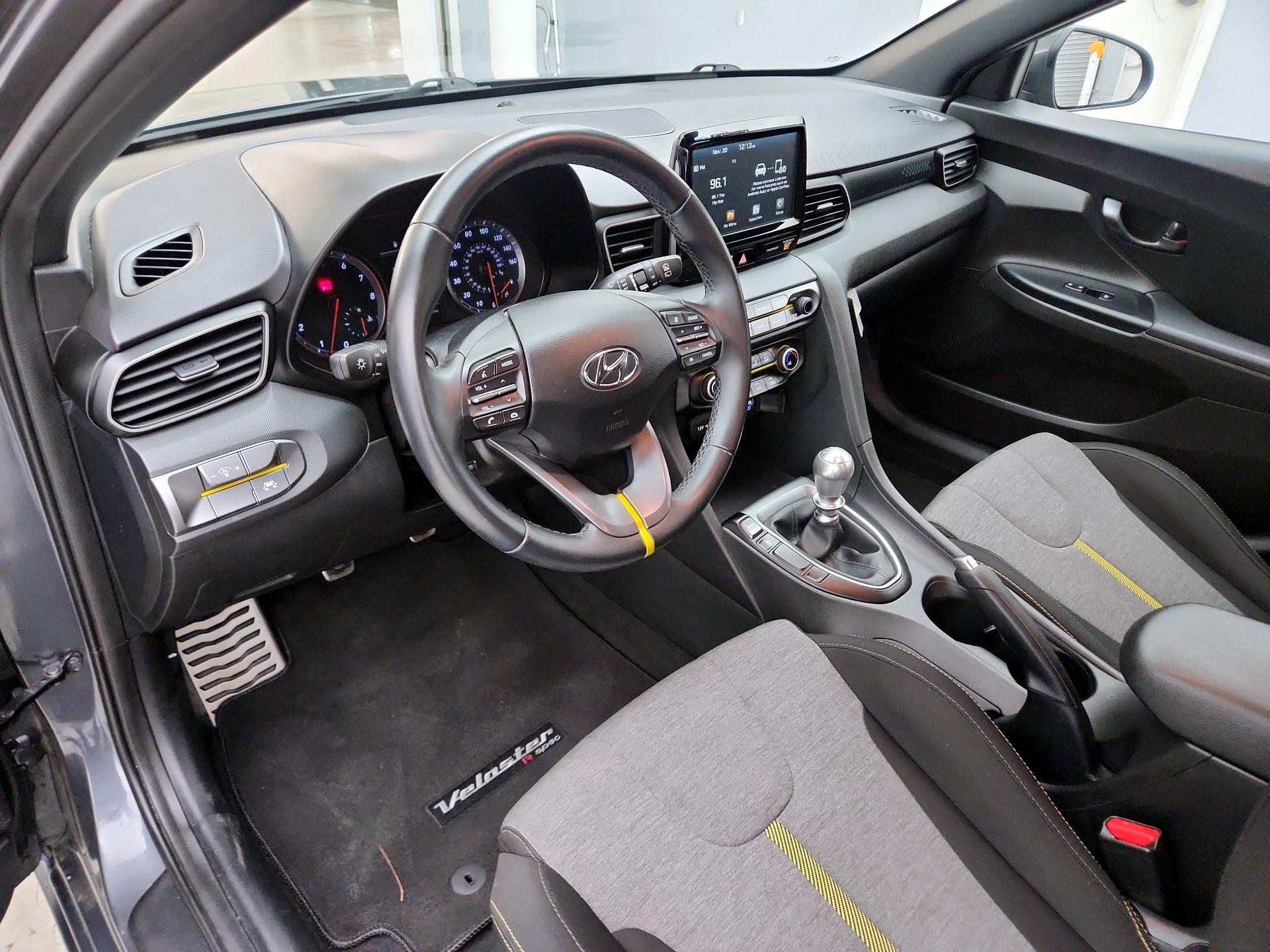 Thumbnail: 2019 Hyundai Veloster - 9