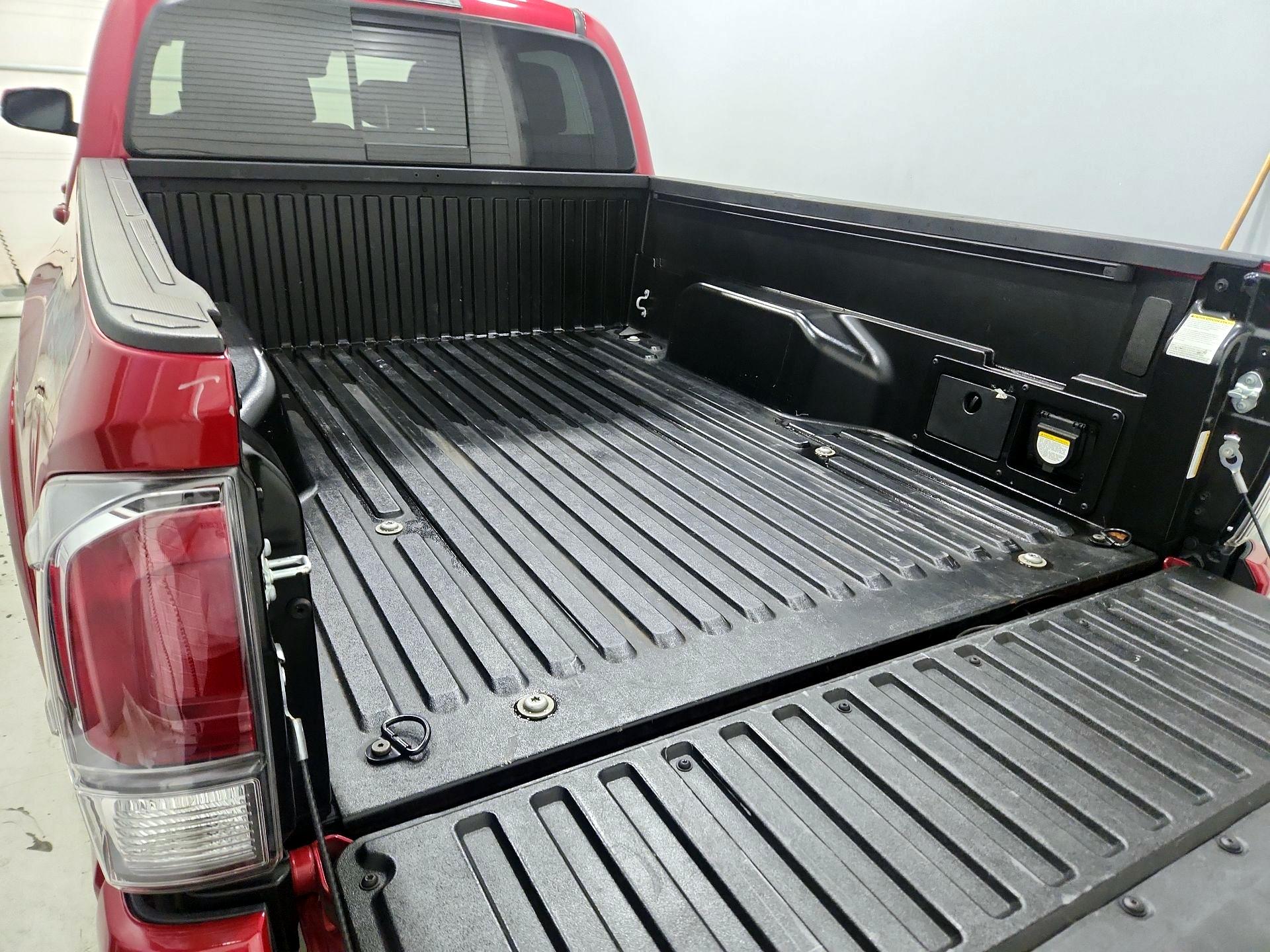 Thumbnail: 2023 Toyota Tacoma - 20