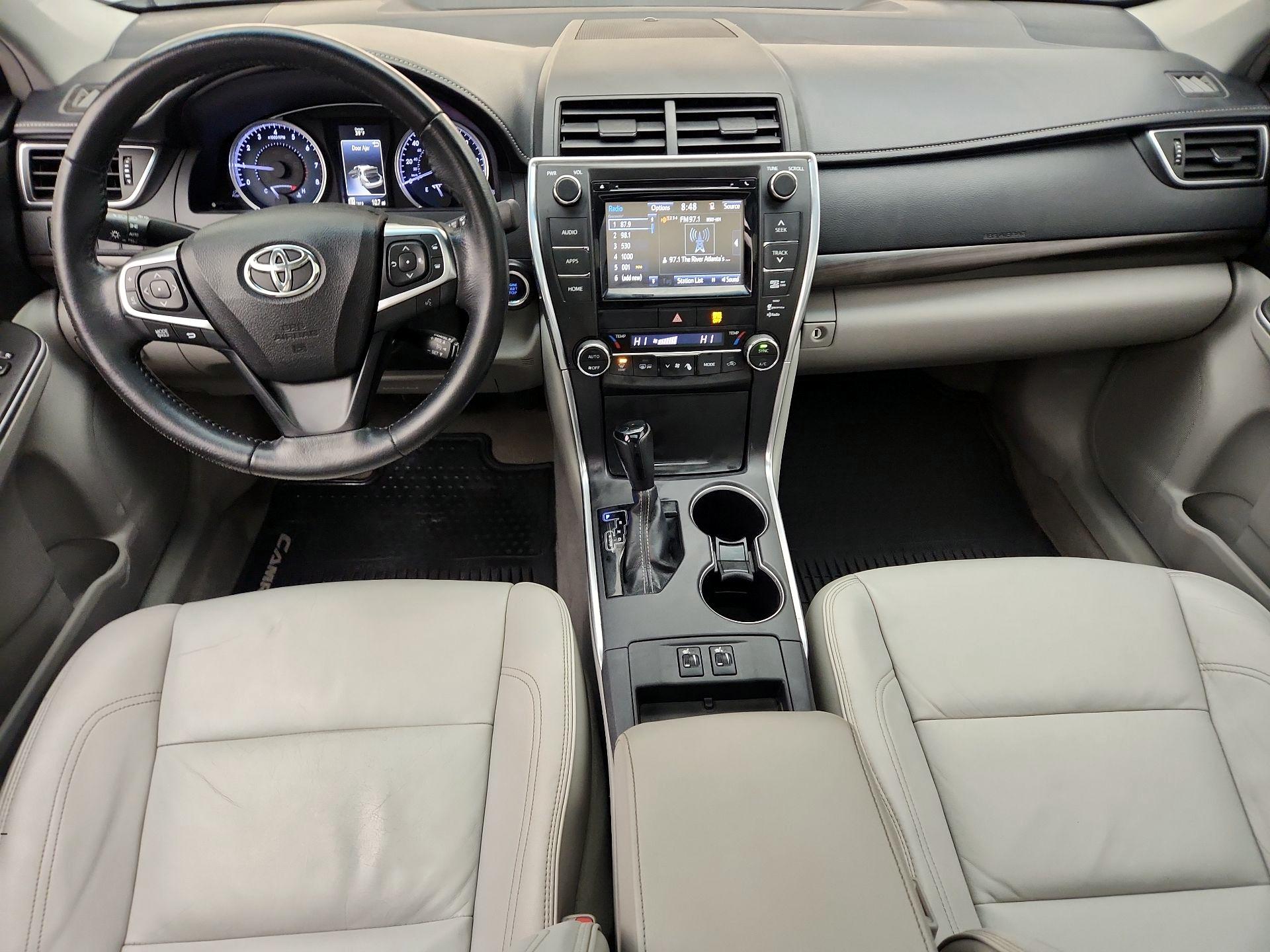 Thumbnail: 2015 Toyota Camry - 9