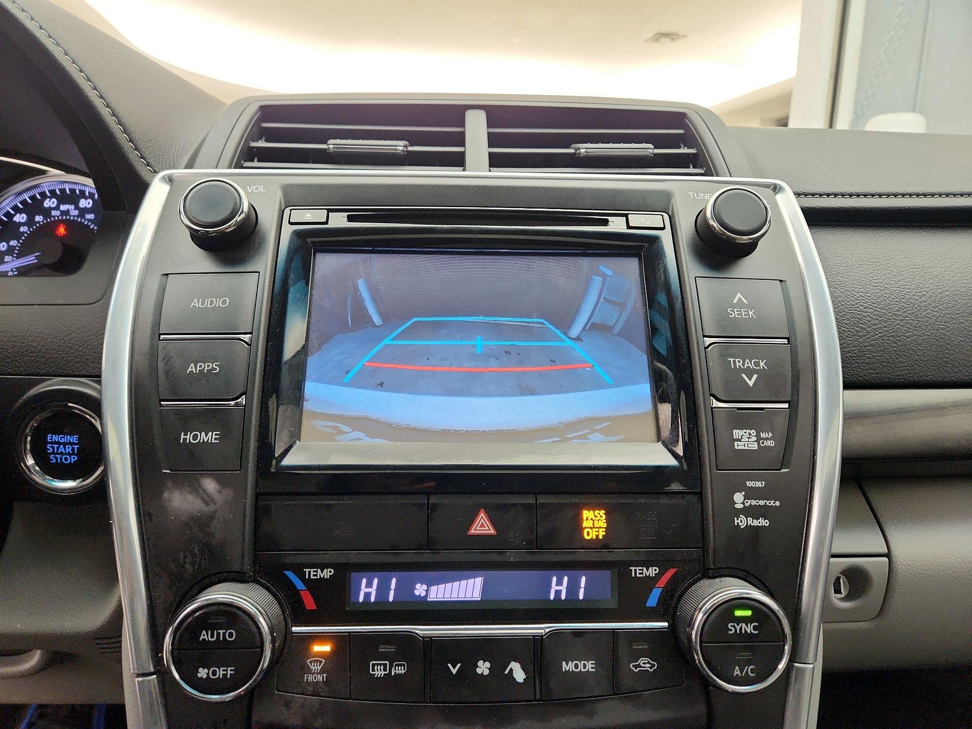 Thumbnail: 2015 Toyota Camry - 14