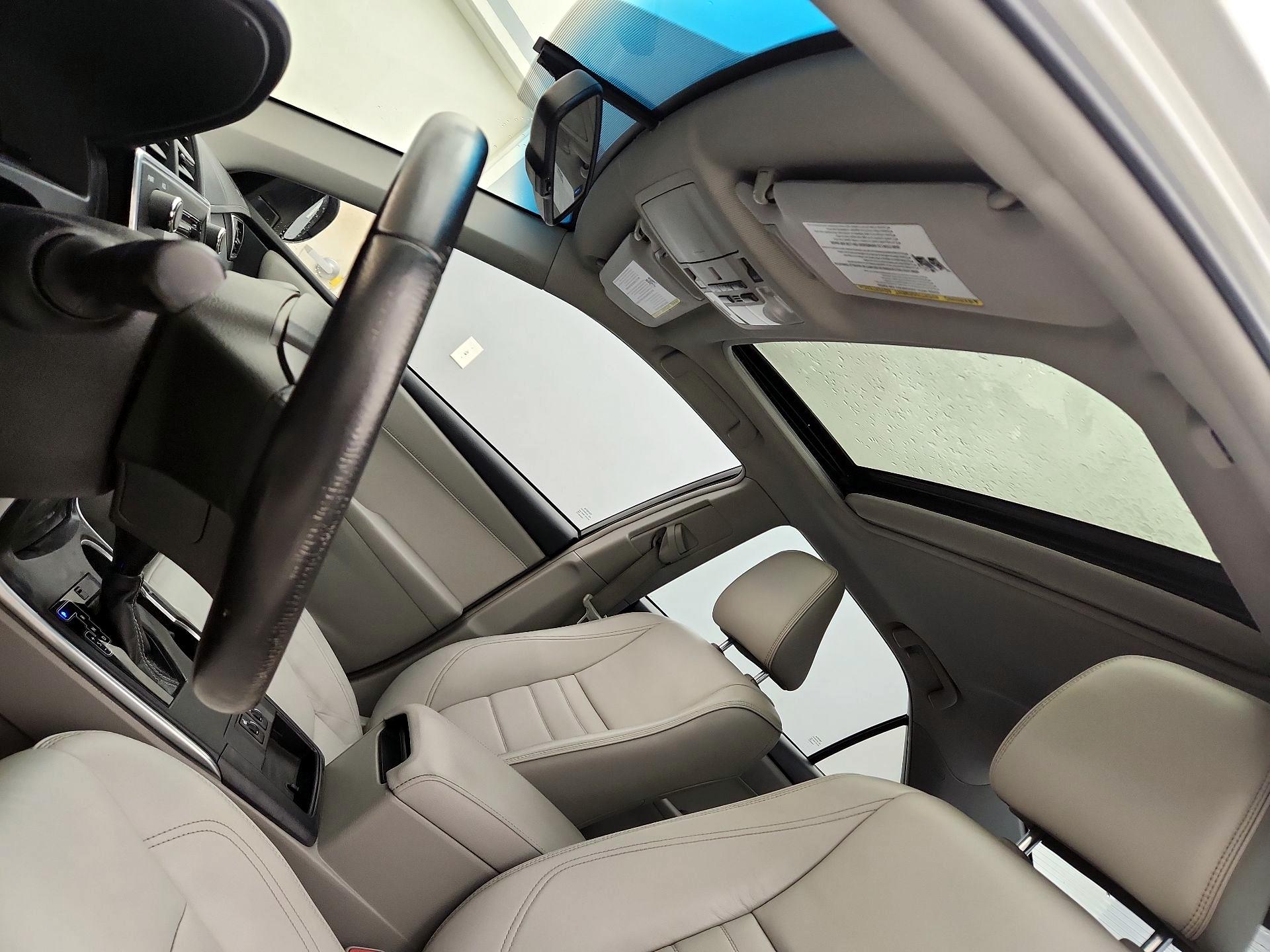 Thumbnail: 2015 Toyota Camry - 19