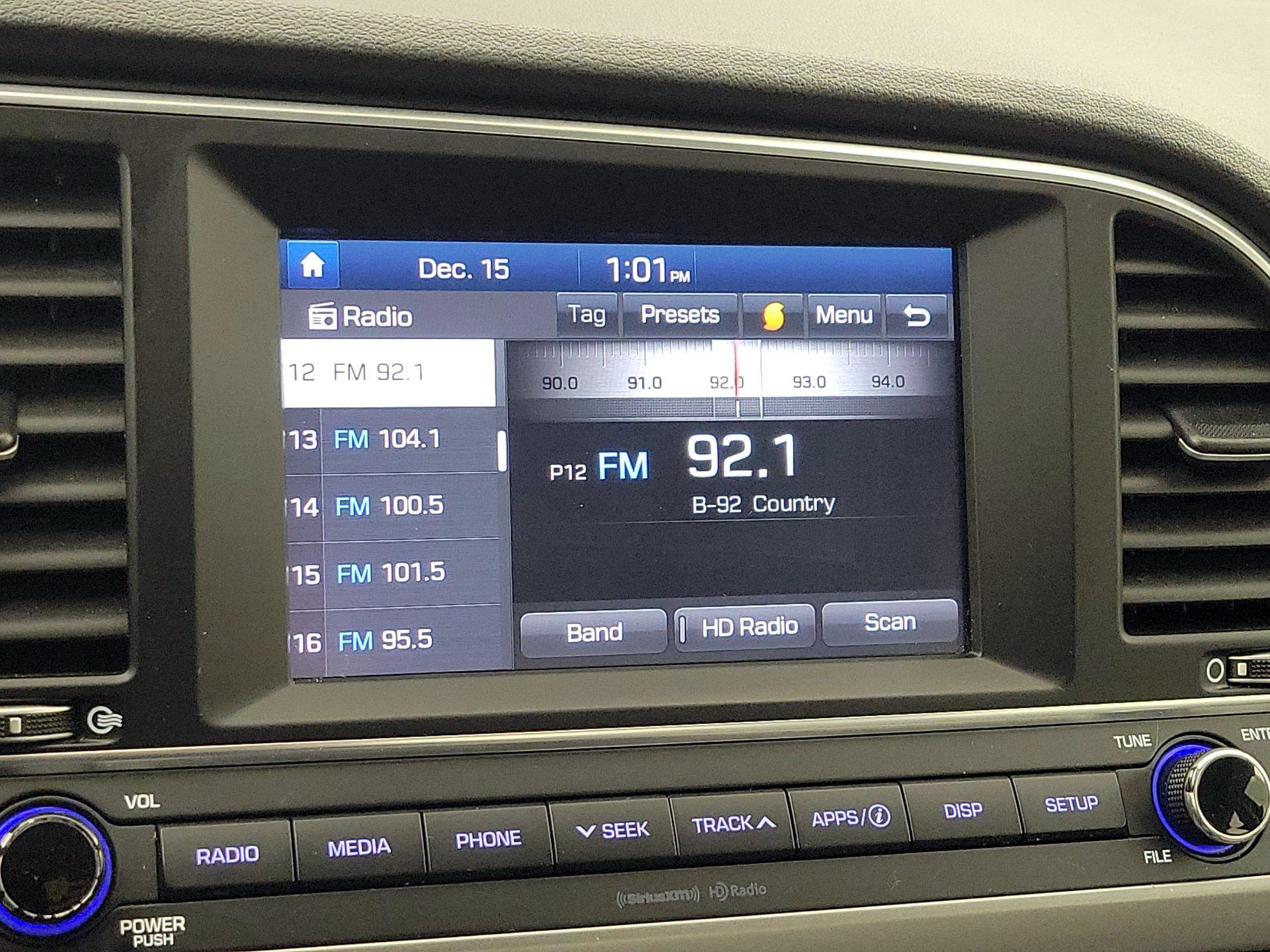 Thumbnail: 2017 Hyundai Elantra - 15