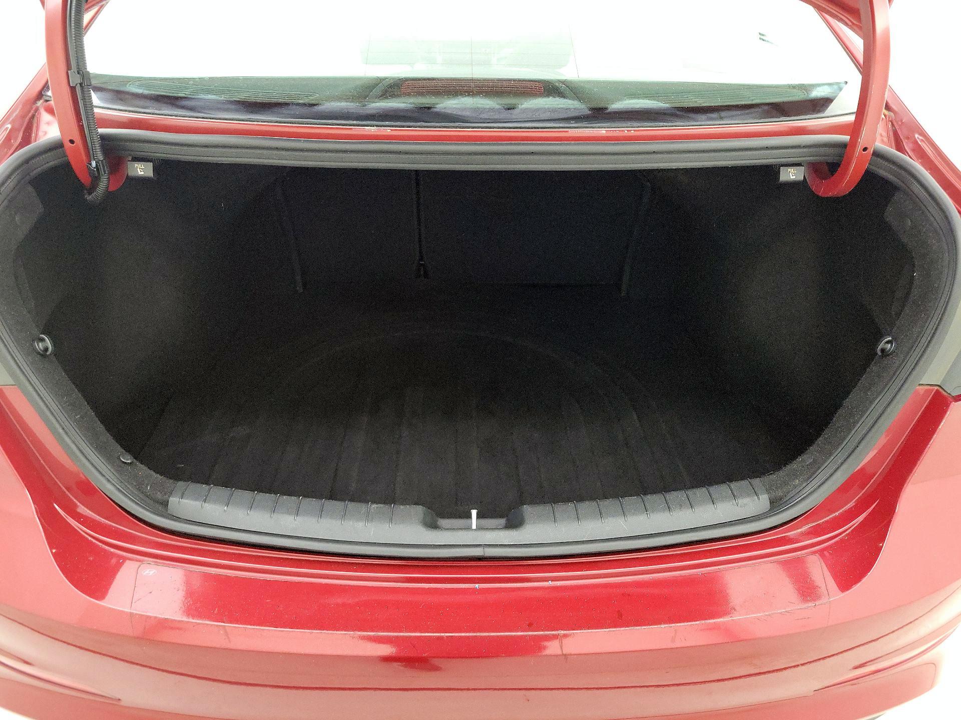 Thumbnail: 2017 Hyundai Elantra - 20