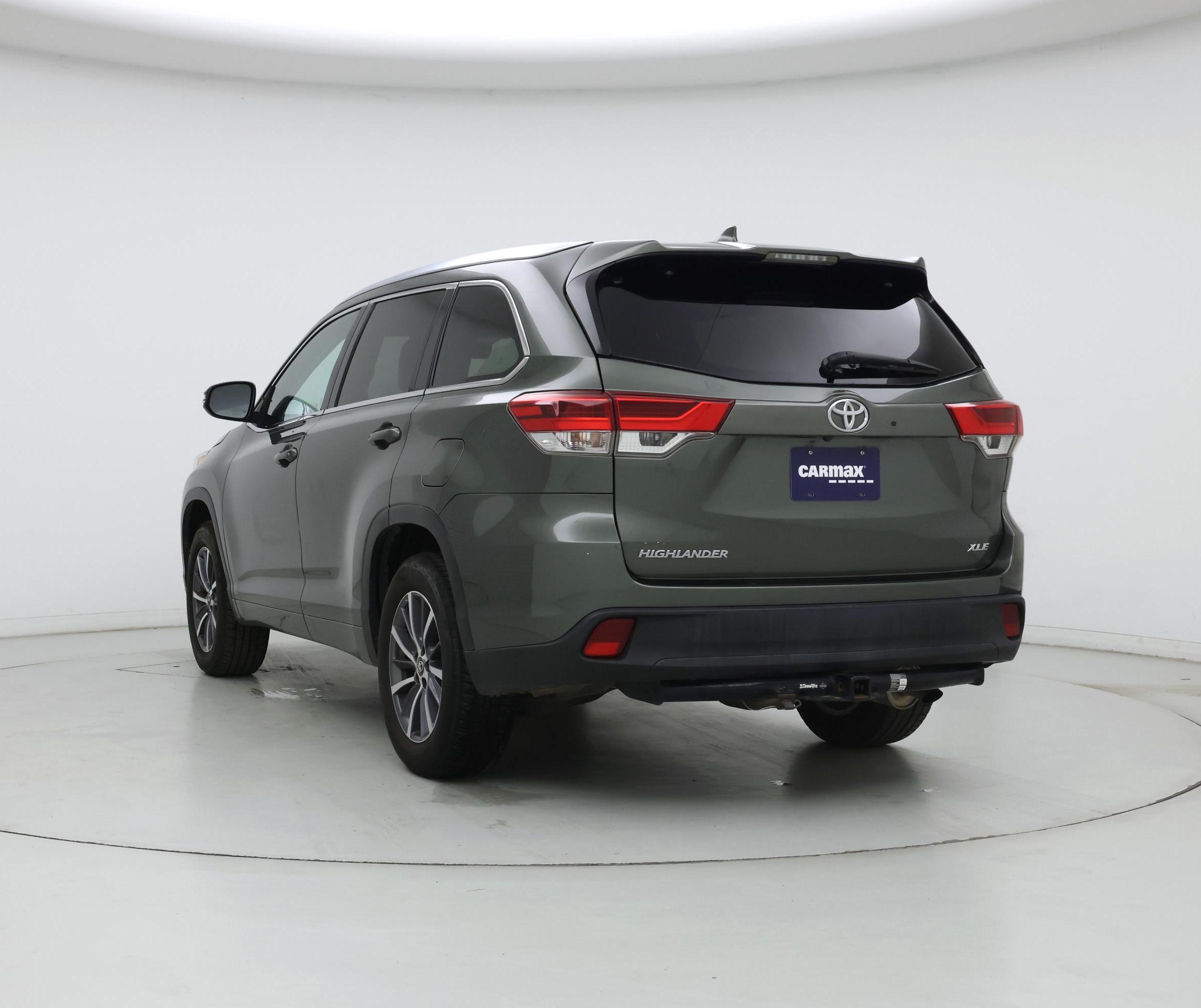 Thumbnail: 2017 Toyota Highlander - 2