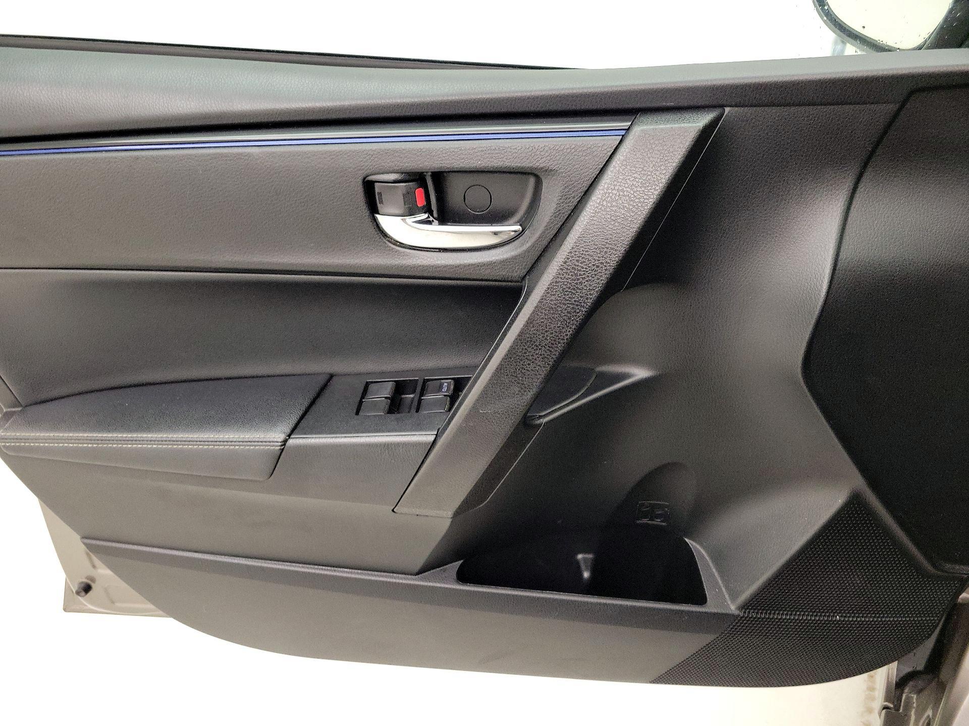 Thumbnail: 2019 Toyota Corolla - 12