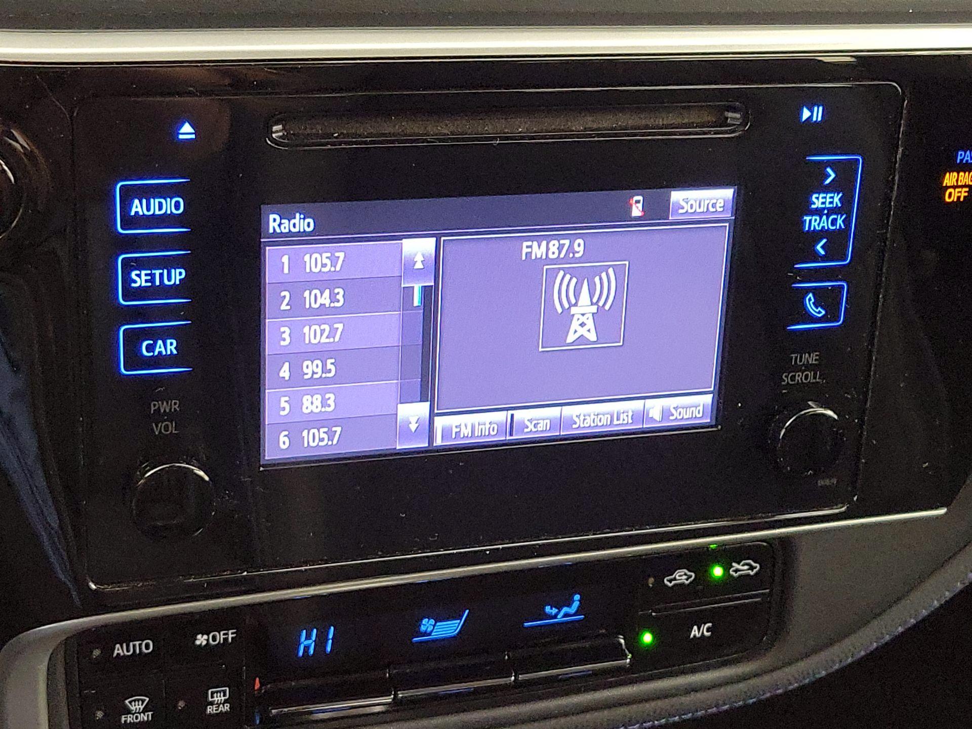 Thumbnail: 2019 Toyota Corolla - 15