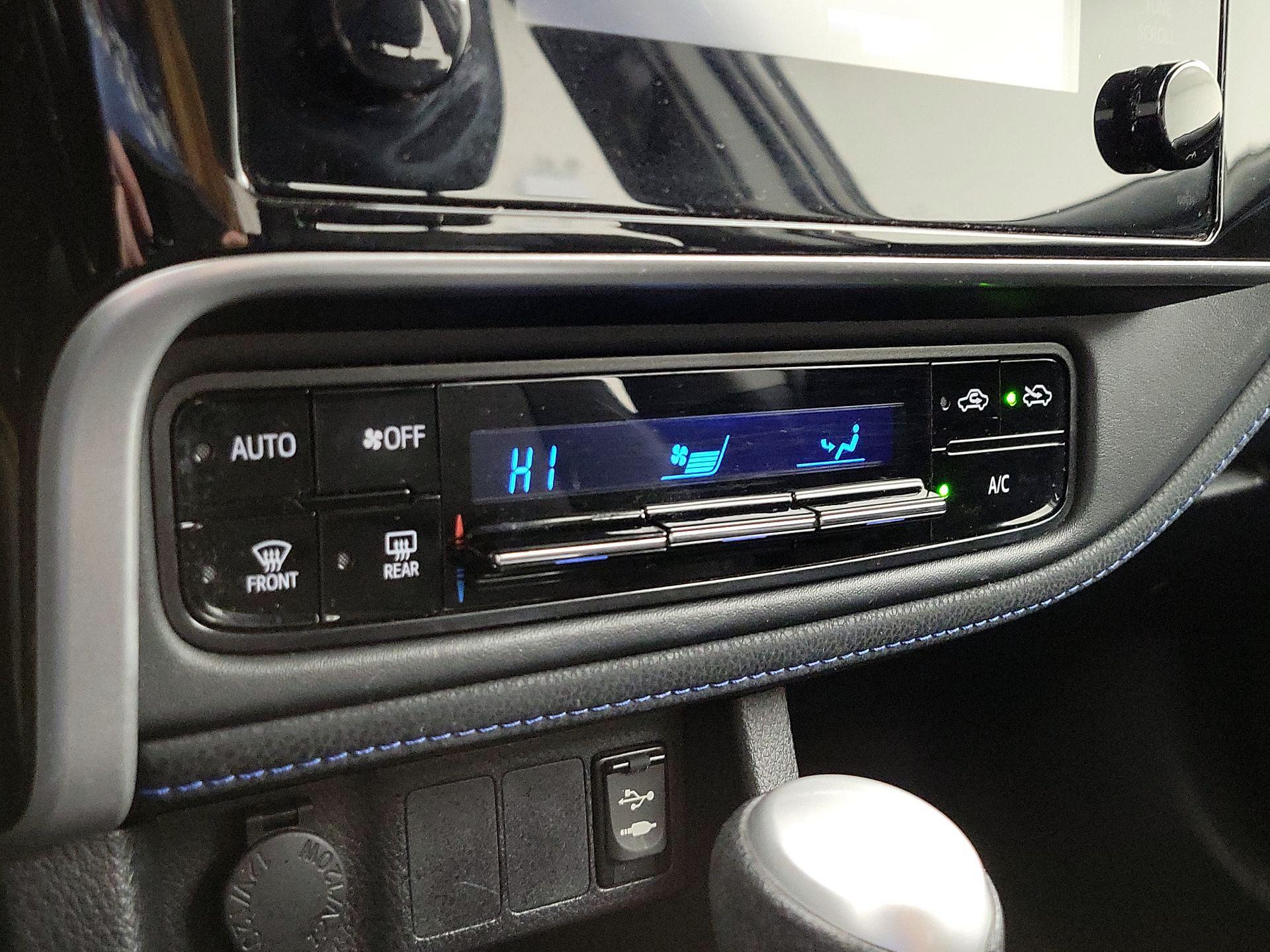 Thumbnail: 2019 Toyota Corolla - 16