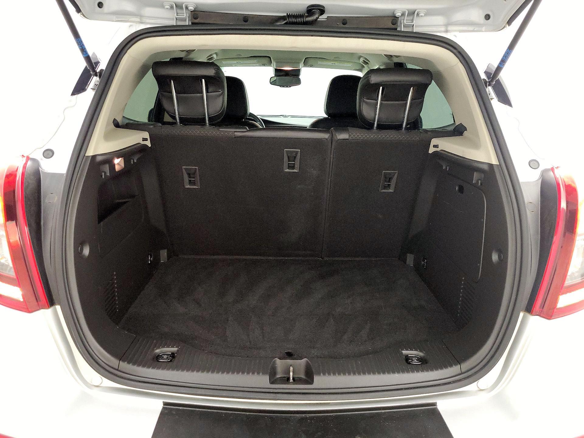 Thumbnail: 2019 Buick Encore - 20