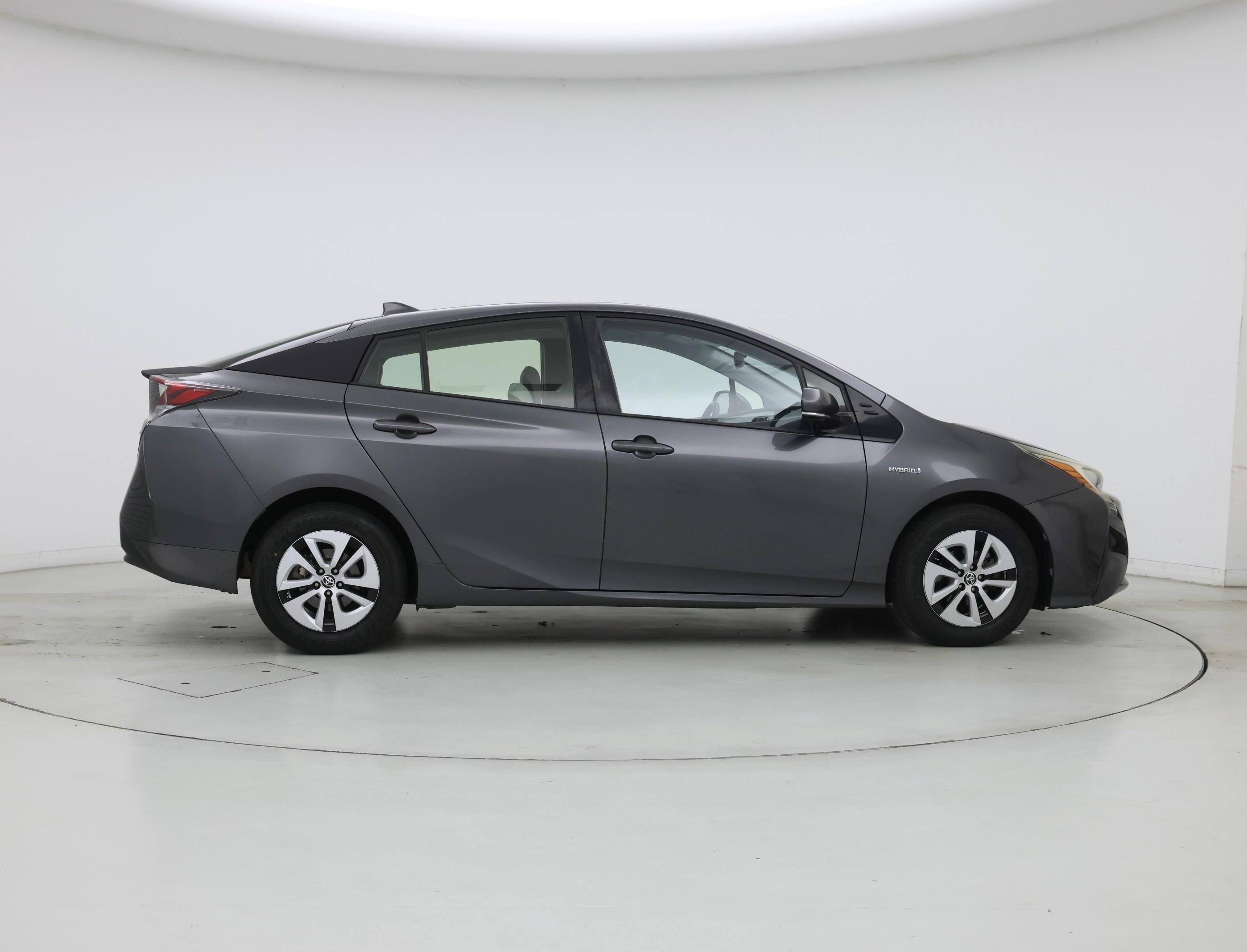 Thumbnail: 2017 Toyota Prius - 7
